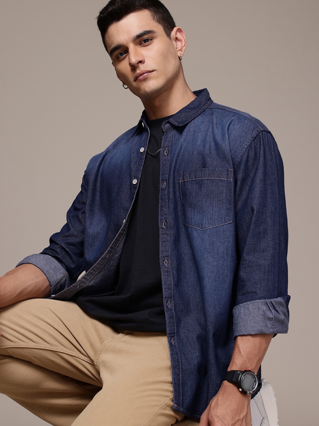 

The Roadster Life Co. Pure Cotton Faded Opaque Chambray Relaxed Fit Casual Shirt, Navy blue