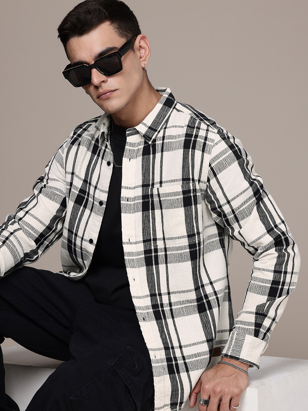 

The Roadster Life Co. Opaque Checked Pure Cotton Casual Shirt, Black