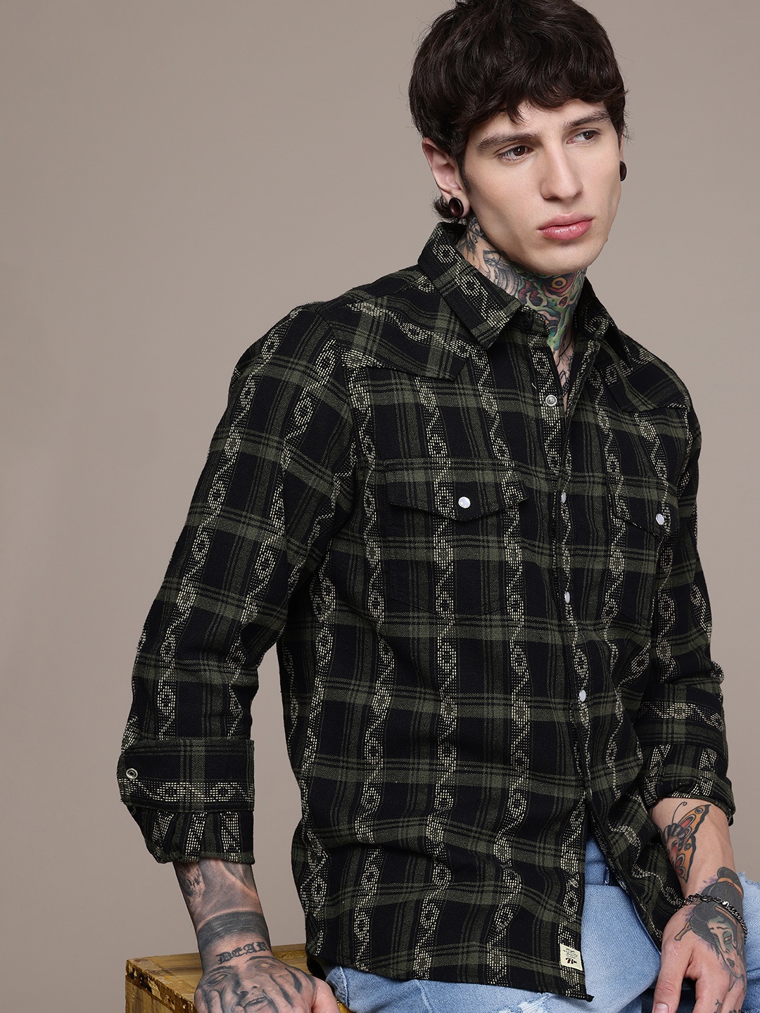 

The Roadster Life Co. Opaque Checked Casual Shirt, Black