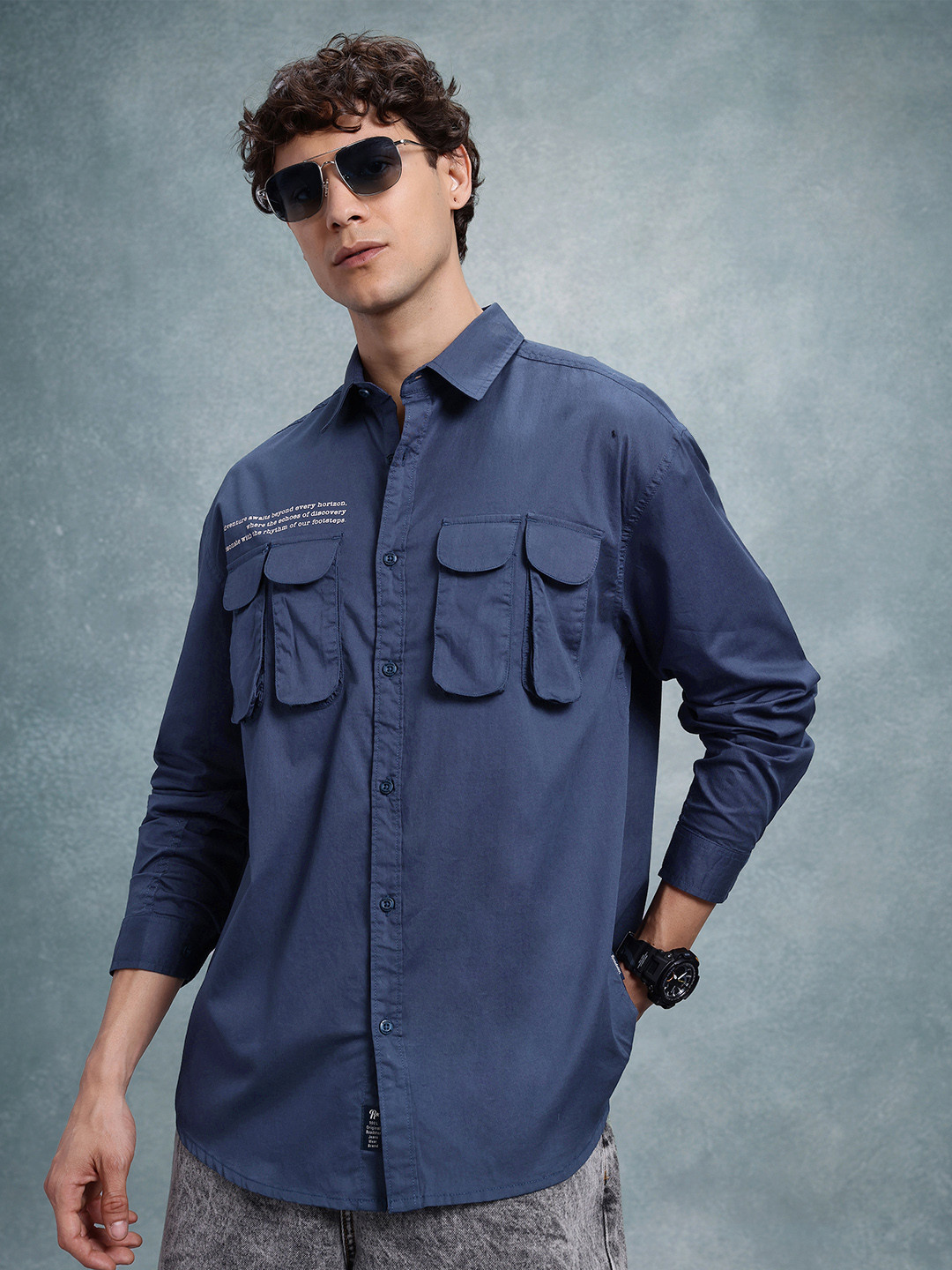 

The Roadster Life Co. Printed Drop-Shoulder Sleeves Pure Cotton Relaxed Fit Shirt, Navy blue