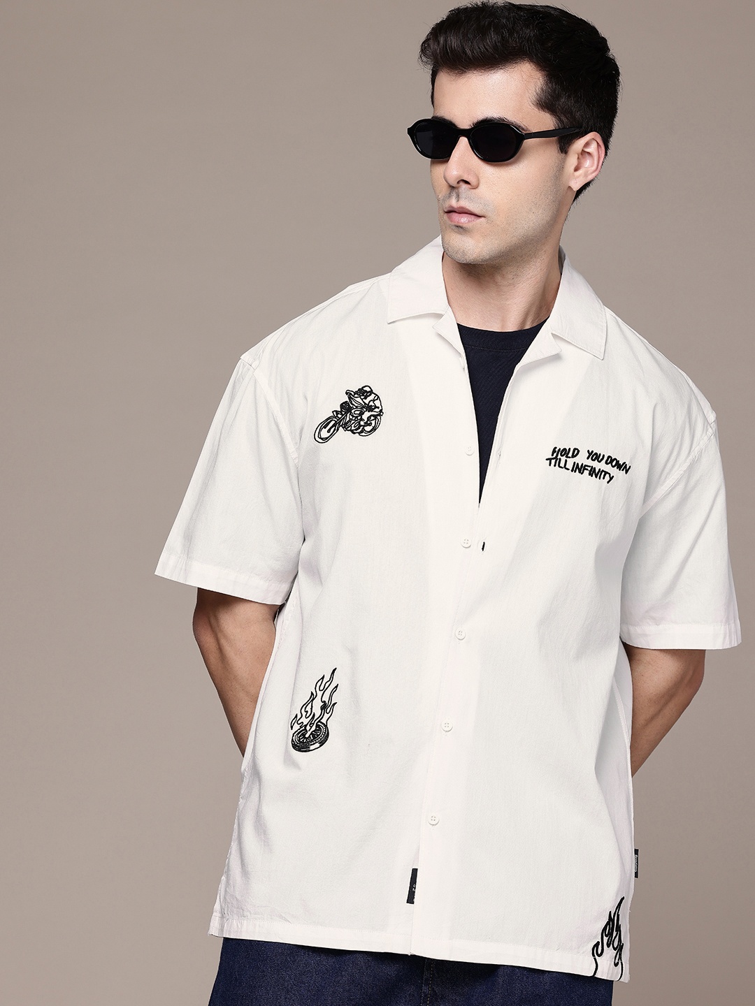 

The Roadster Life Co. Relaxed Fit Graphic Embroidered Detail Pure Cotton Casual Shirt, White