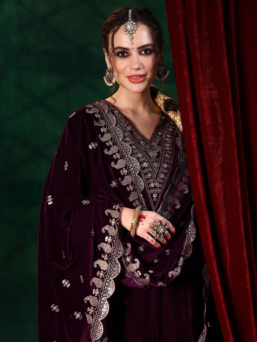 

Libas Floral Yoke Design Straight Sequinned Velvet Kurta with Trousers & Dupatta, Burgundy