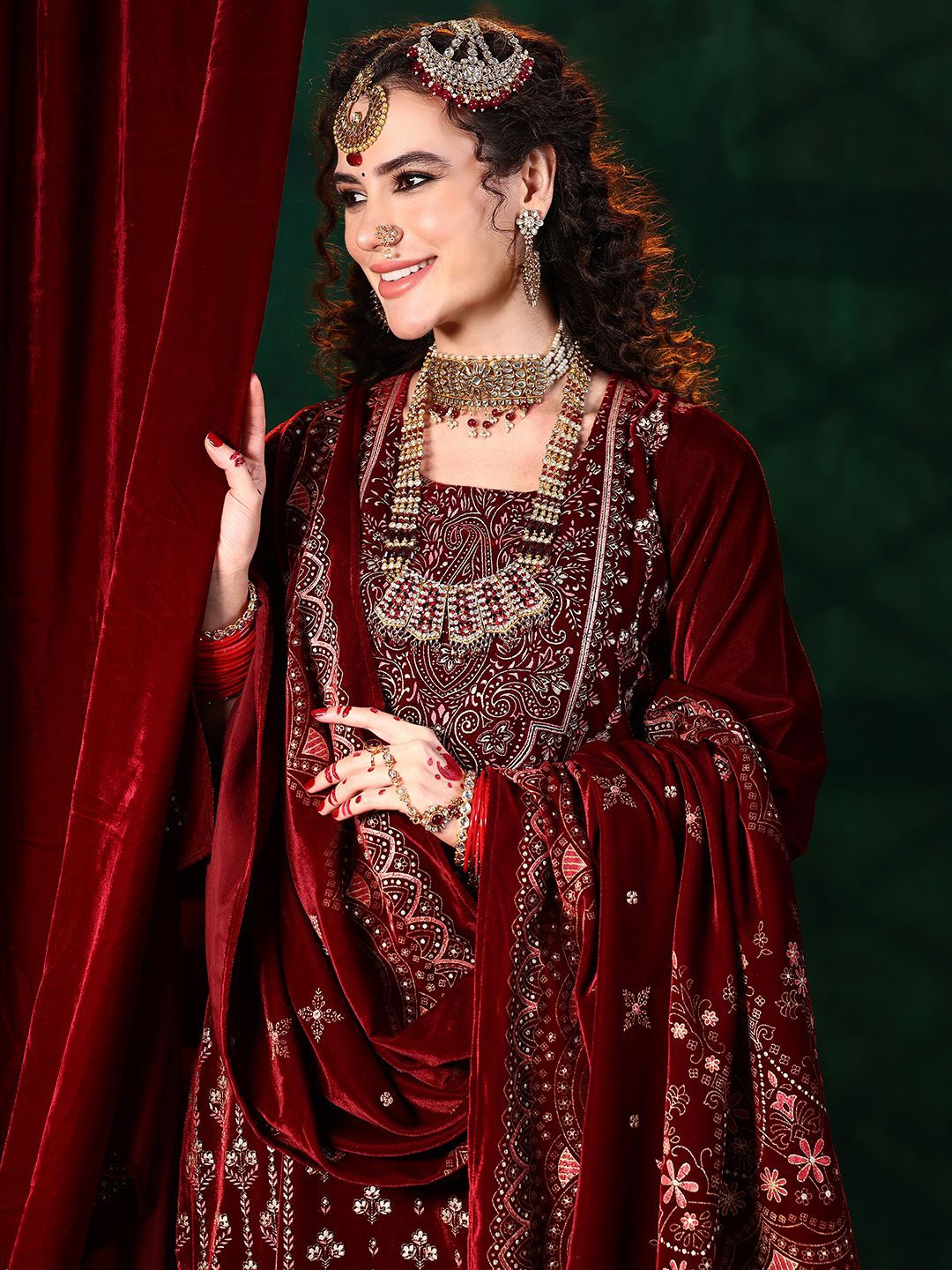 

Libas Floral Printed Straight Sequinned Velvet Kurta with Trousers & Dupatta, Maroon