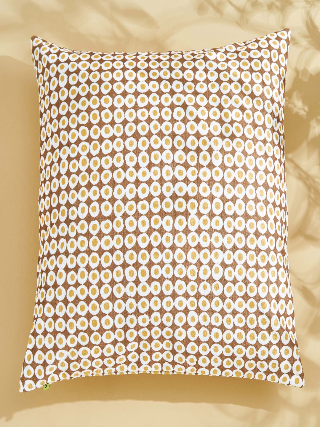 

Home Centre Celebrations Brown & White Polka Dots Square Shaped Cushion Cover