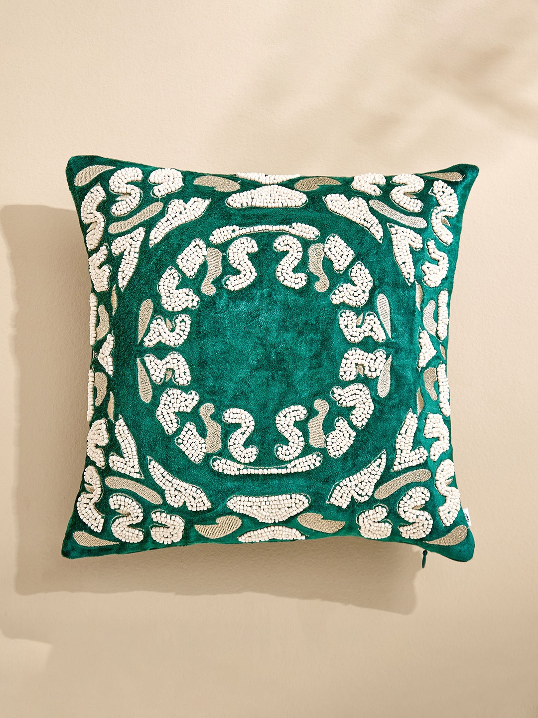 

Home Centre Green & White Ethnic Motifs Velvet Square Cushion Covers