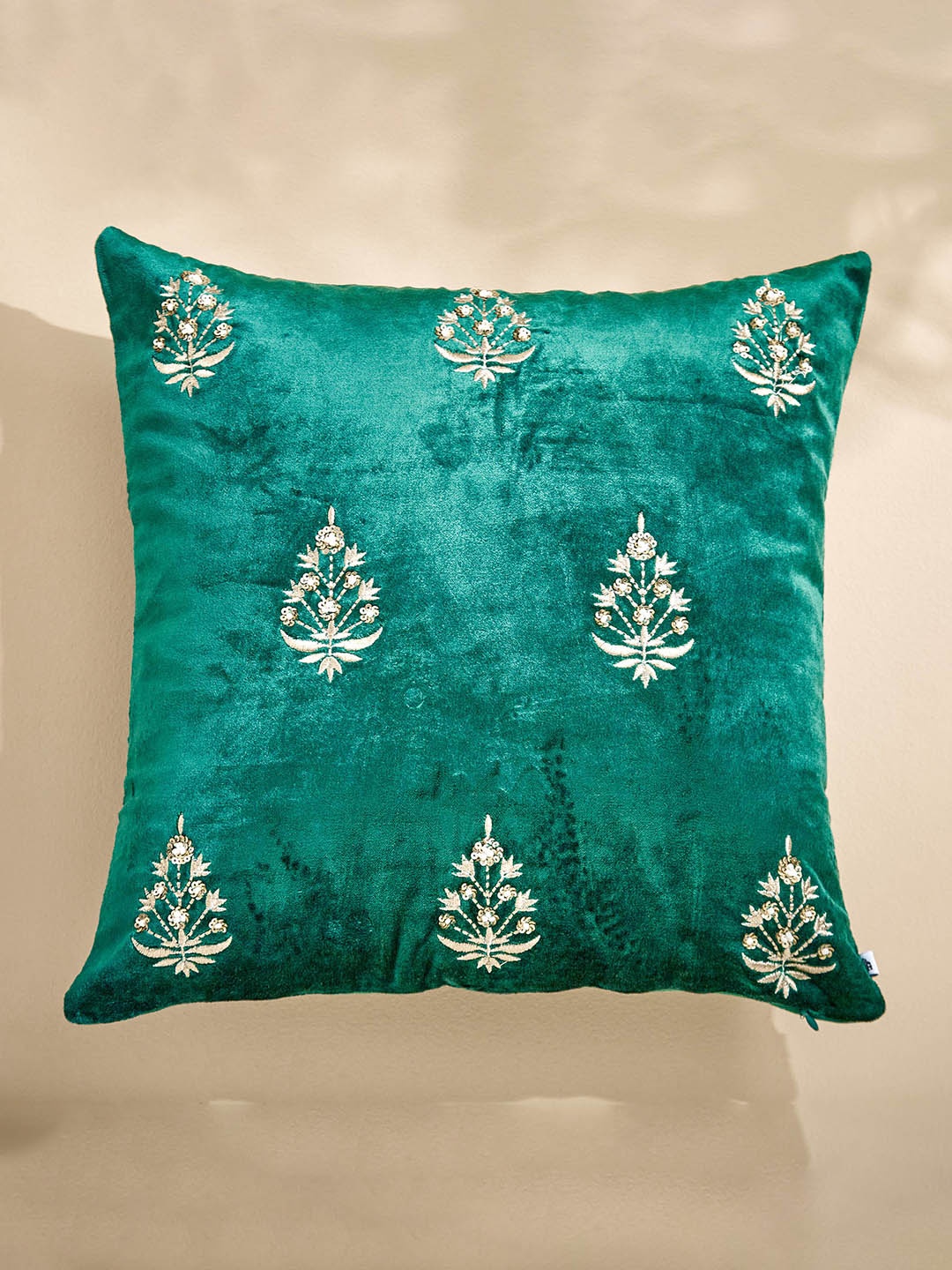 

Home Centre Teal & White Floral Velvet Square Cushion Covers