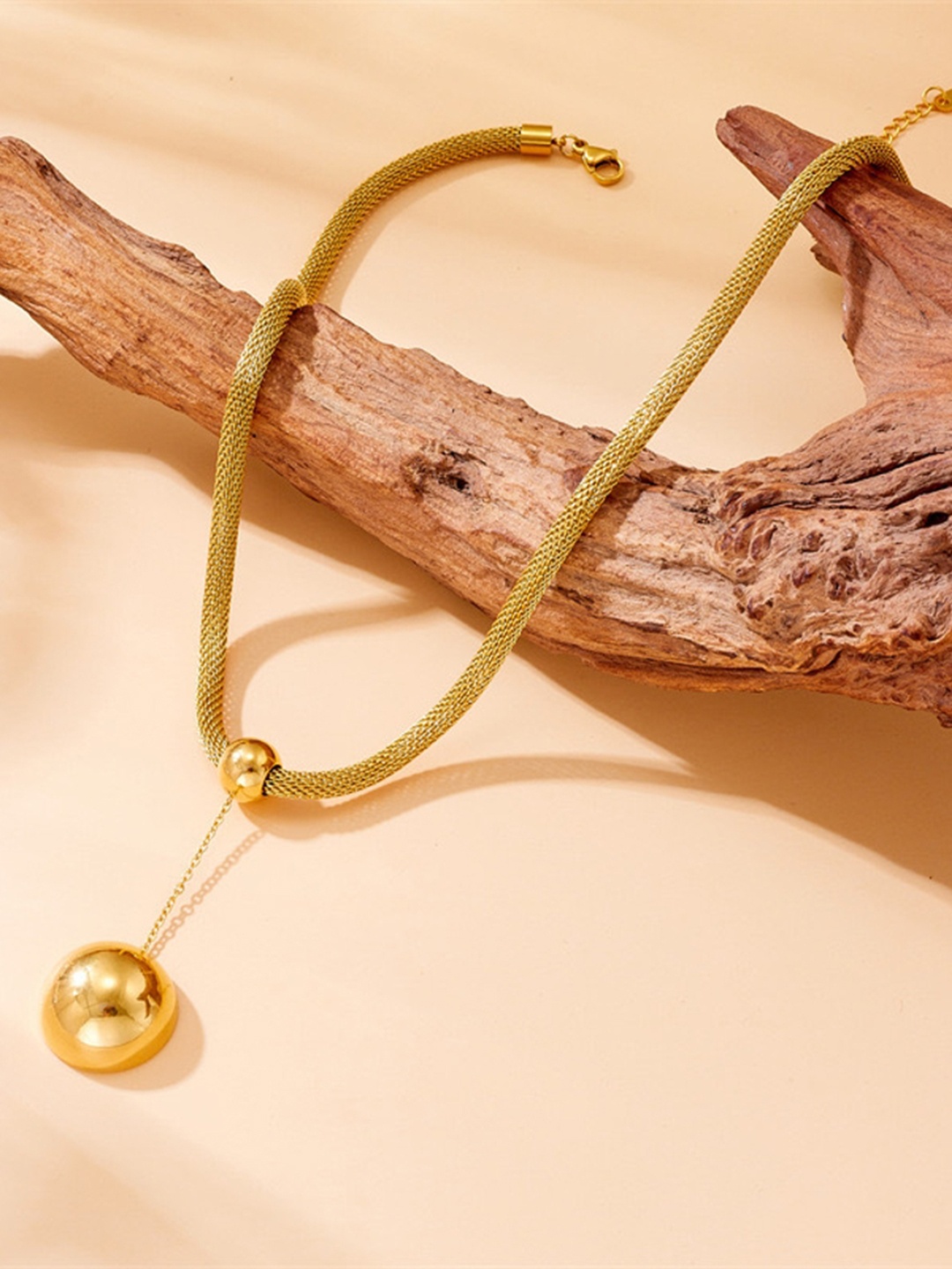 

MYKI Gold-Plated Stainless Steel Circular Pendant with Chain