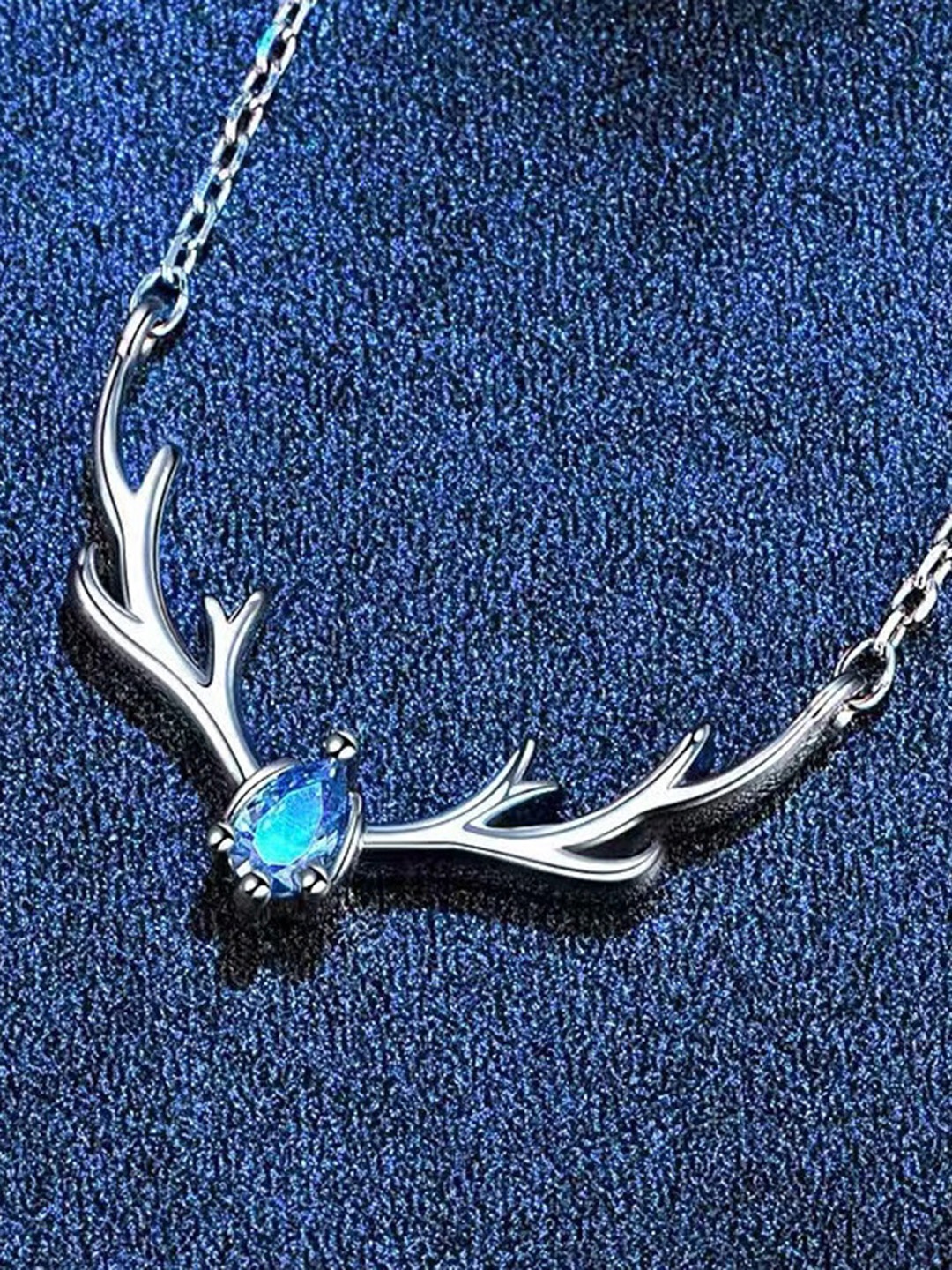 

MYKI Silver-Plated Cubic Zirconia Contemporary Pendant with Chain