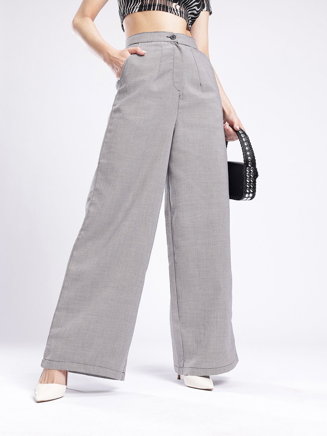 

Stylecast X Hersheinbox Women High-Rise Textured Parallel Trousers, Grey