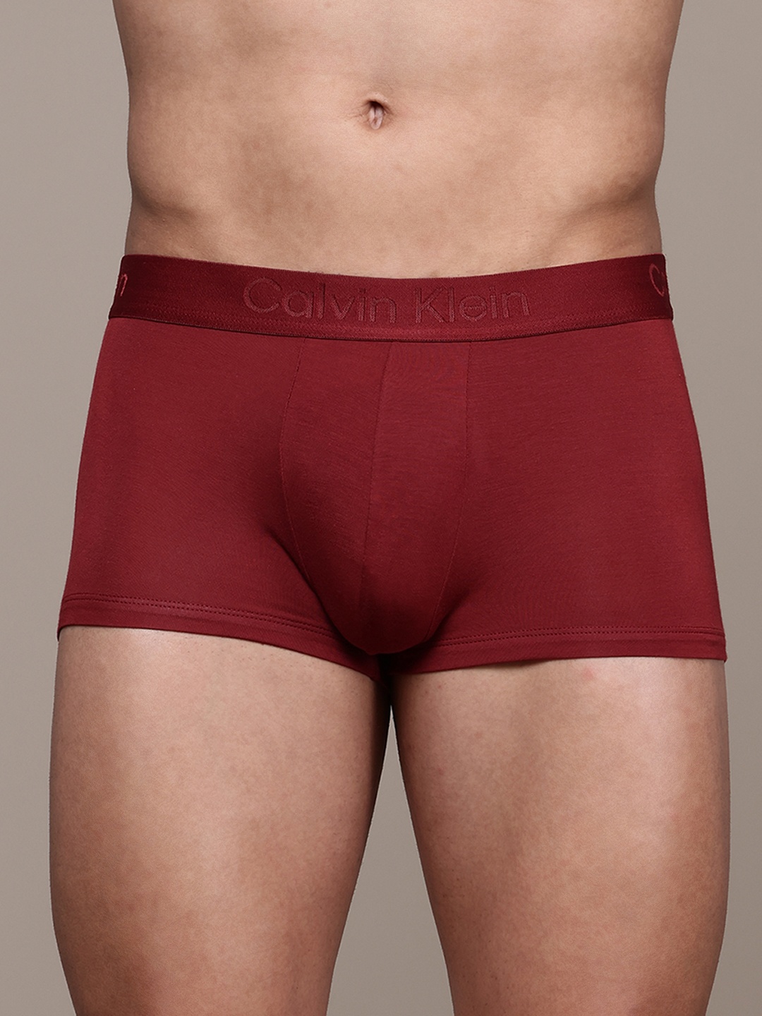 

Calvin Klein Underwear Men Low Rise Trunks, Maroon