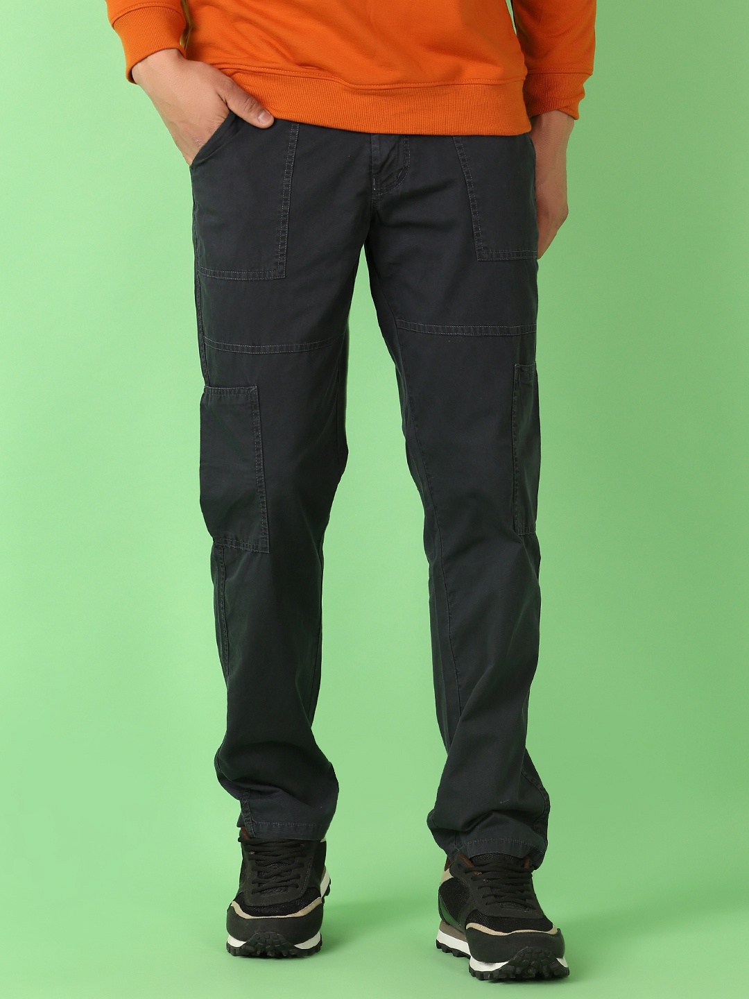 

V-Mart Men Cotton Regular Fit Cargos Trousers, Black