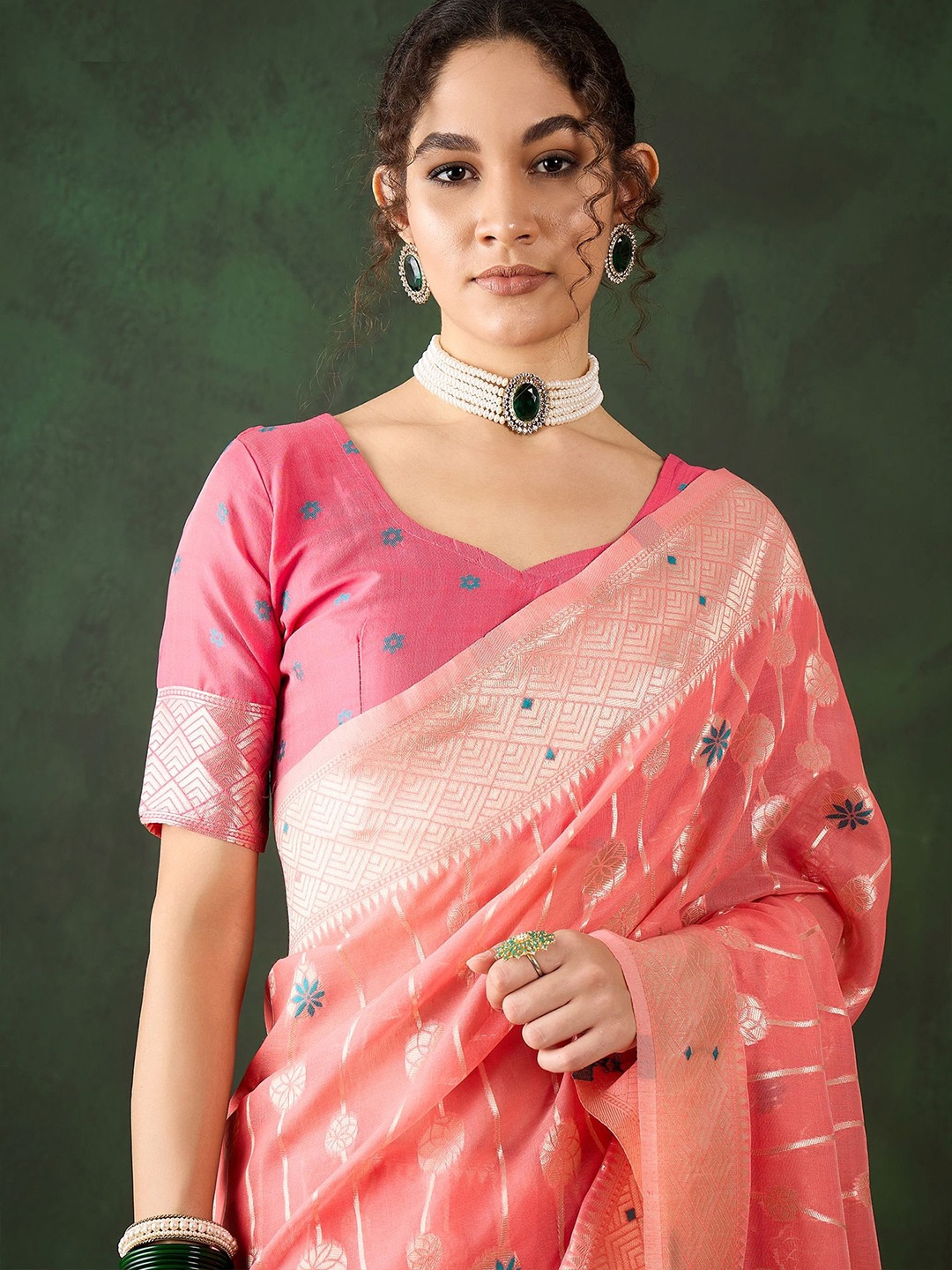 

VIRICA Floral Printed Phulkari Saree, Peach