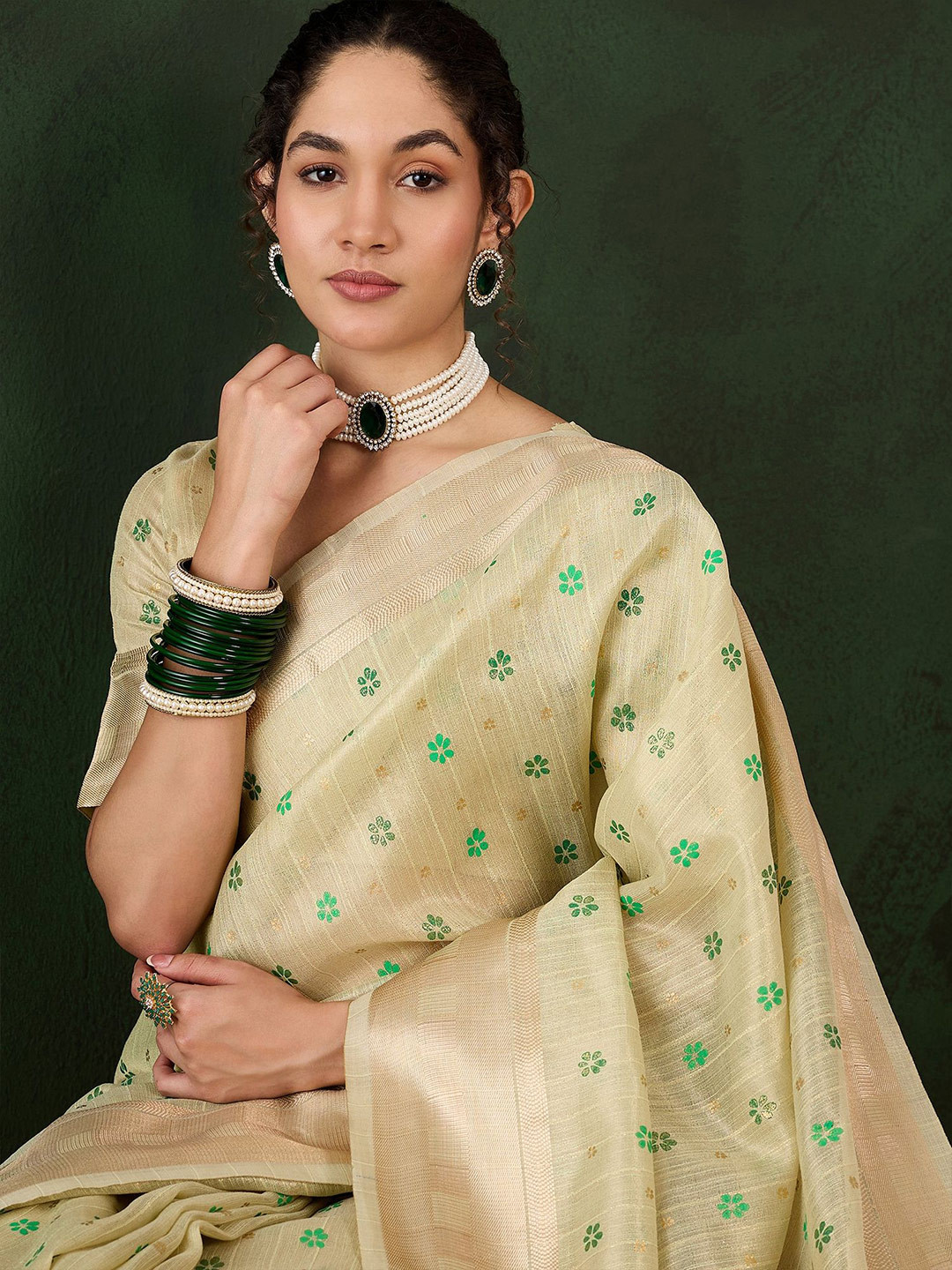 

VIRICA Woven Design Zari Organza Saree, Green