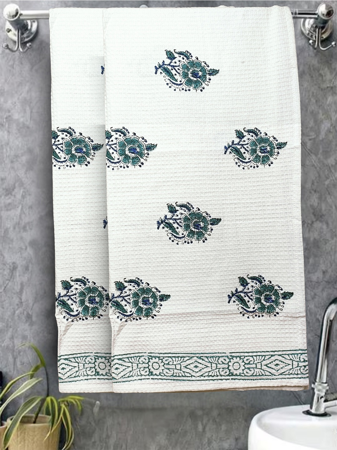 

LIVING ROOTS Green 2 Pcs Block Printed 400 GSM Waffle Cotton Soft & Absorbent Bath Towels