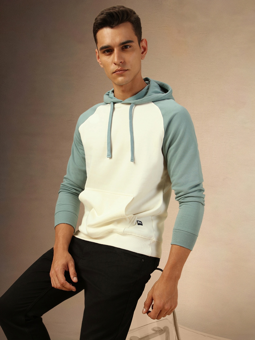 

Dennis Lingo Men Colourblocked Hooded Sweatshirt, Off white