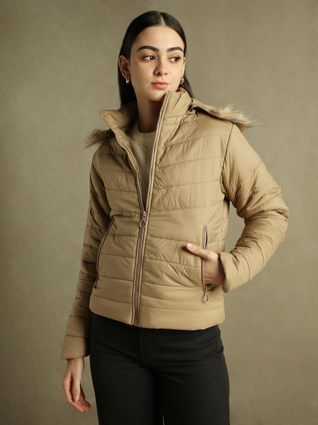 

DL Woman Women Mock Collar Solid Casual Padded Jacket, Beige