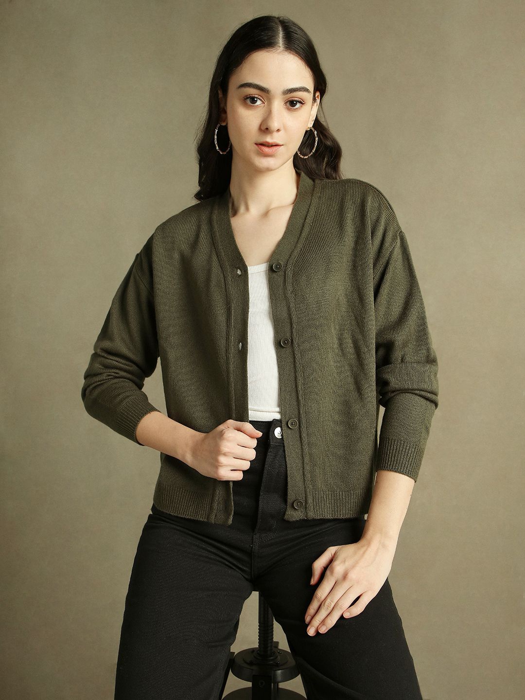

DL Woman V-Neck Acrylic Cardigan Sweater, Olive