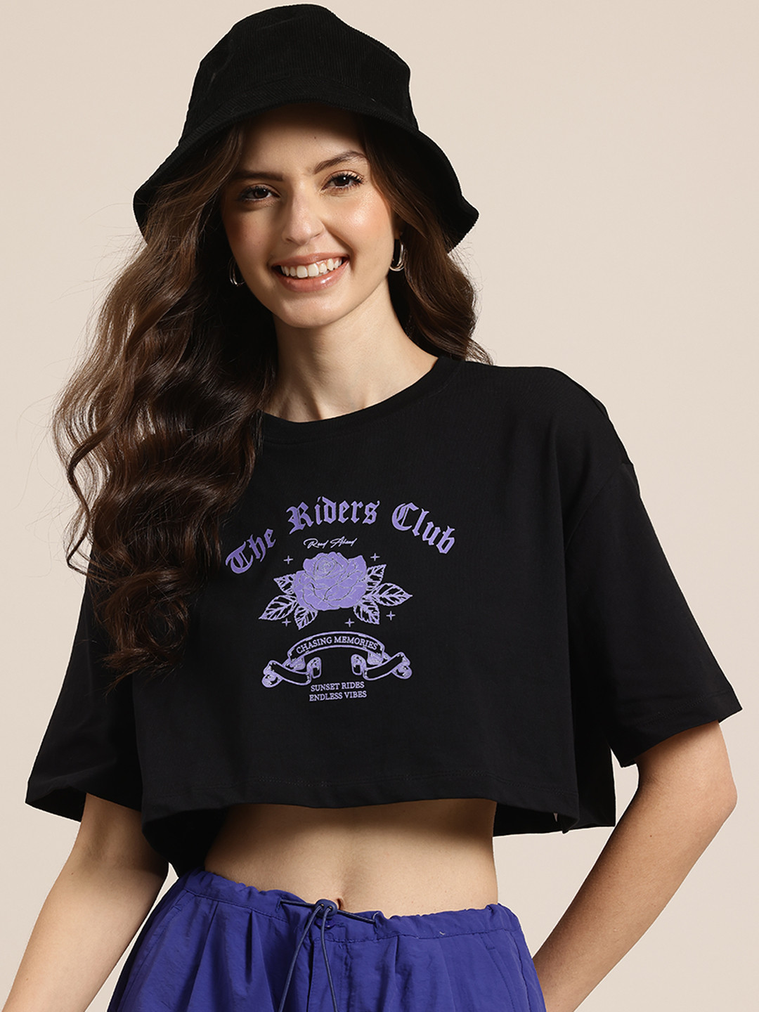 

HERE&NOW Grand Prix Printed Drop-Shoulder Sleeves Pure Cotton Crop T-shirt, Black