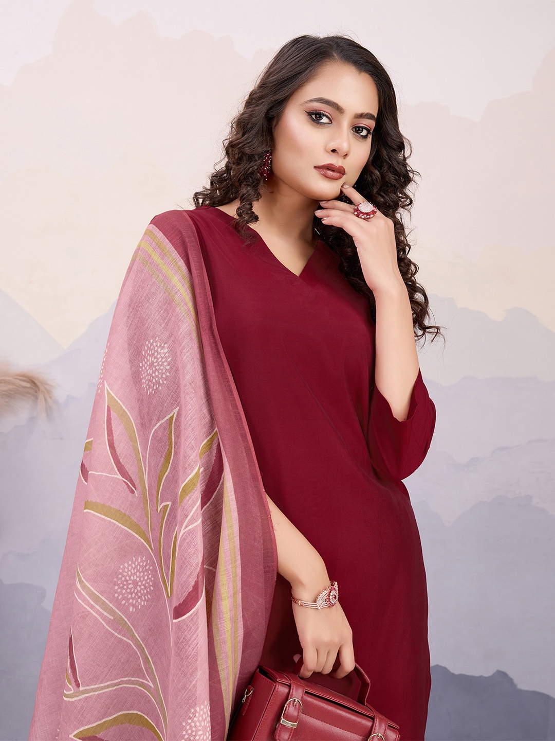 

MOJILAA V Neck Straight Kurta with Salwar & With Dupatta, Maroon