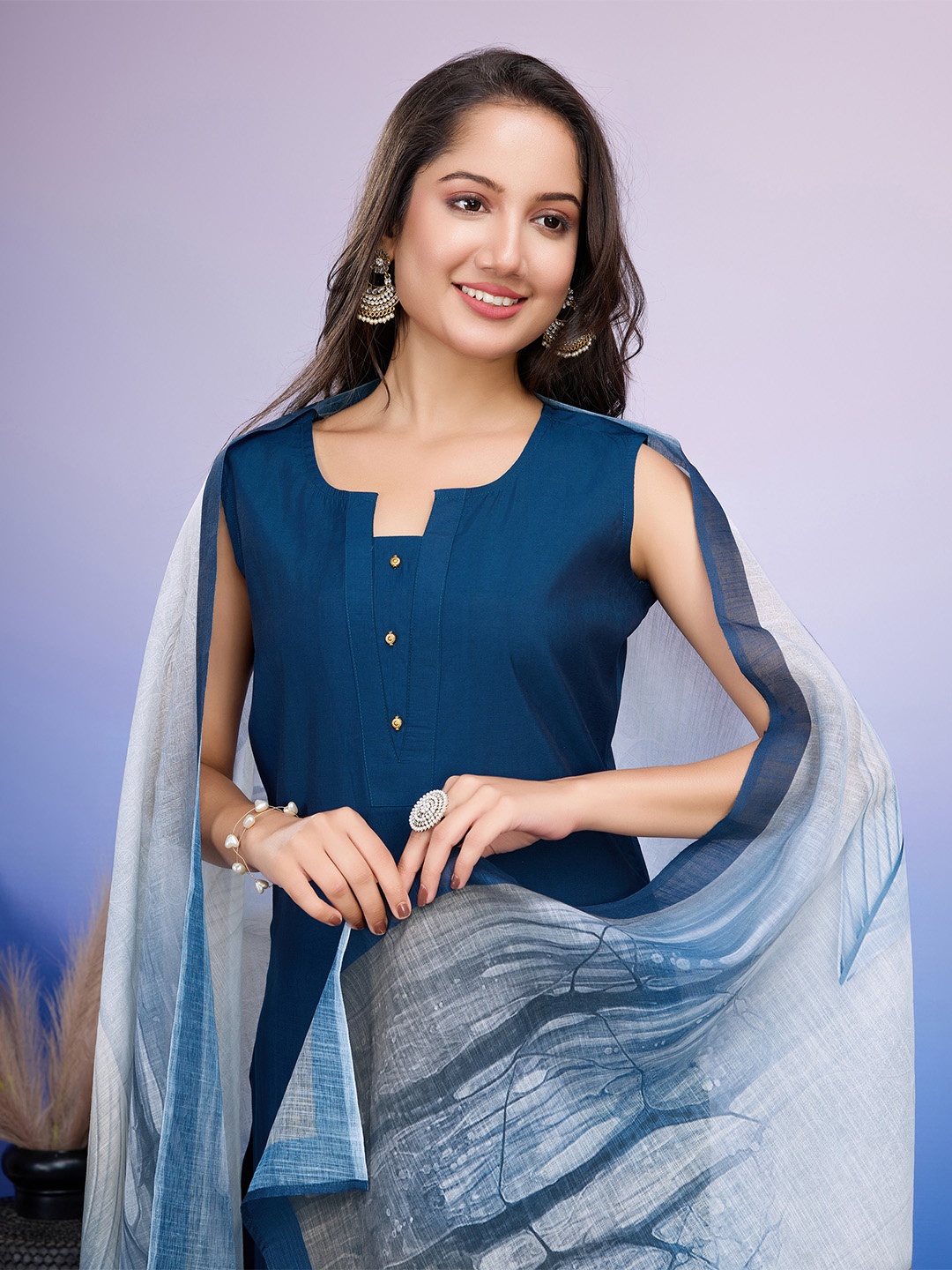 

MOJILAA Round Neck Straight Kurta with Trouser & Dupatta, Navy blue