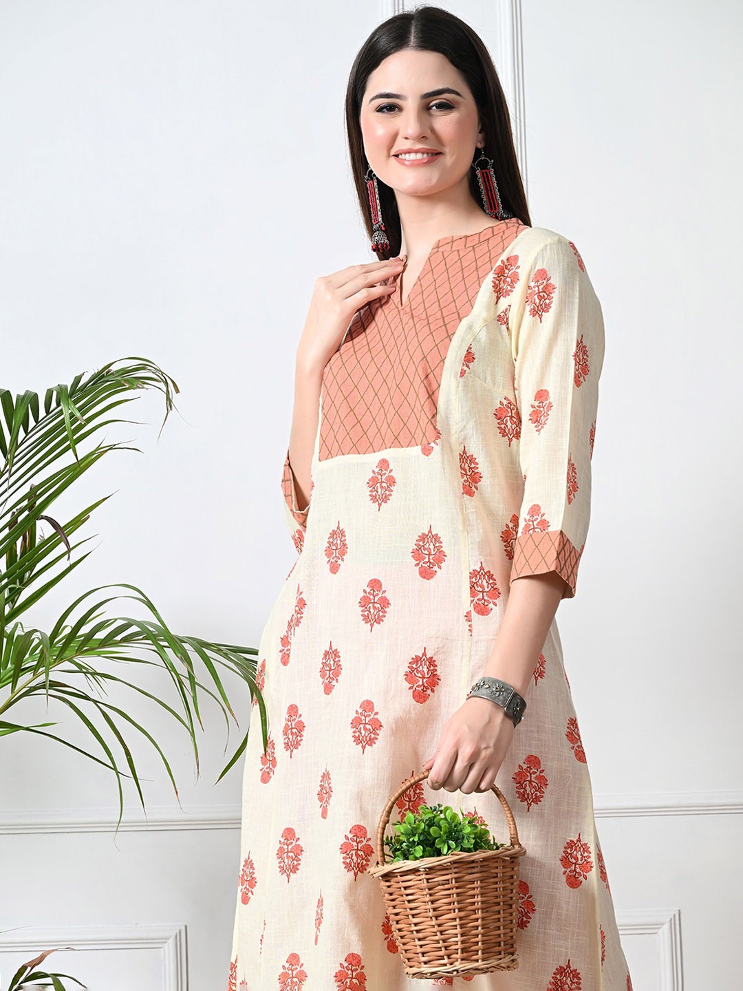

TOP 30 Floral Printed Round Neck Three Quarter Sleeves Cotton Straight Kurta, Peach