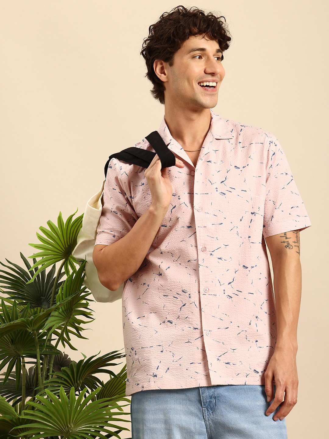 

Mast & Harbour Men Comfort Printed Casual Shirt, Pink