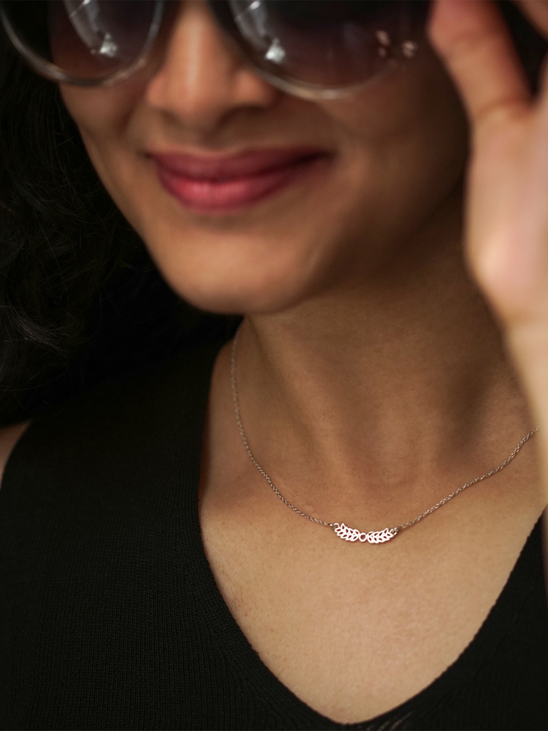 

House of Aadyaa Sterling Silver Stone Studded Chain