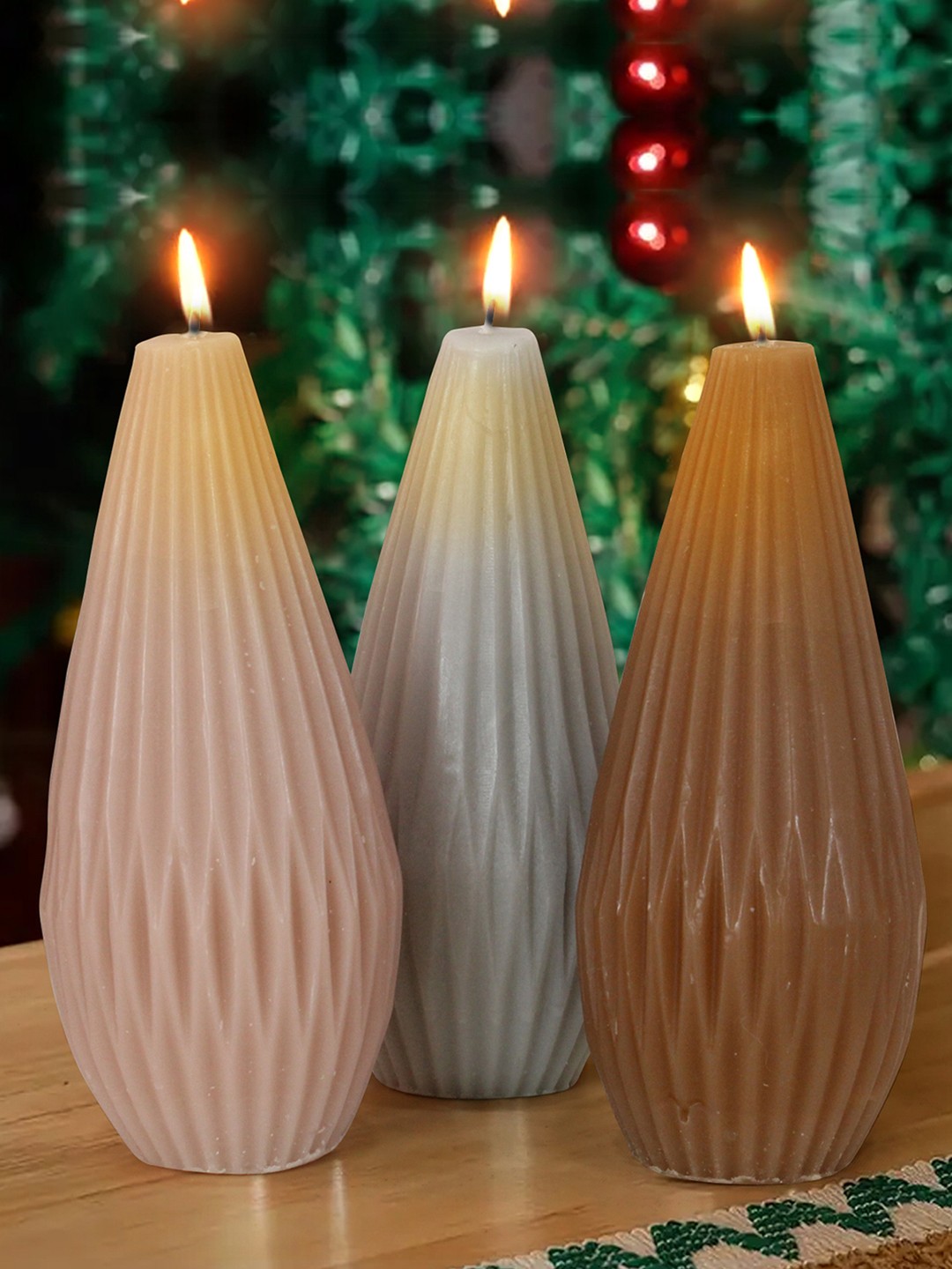 

TIED RIBBONS Brown & Pink 3 Pieces Vanila Milk Scented 24 Hour Burn Time Pillar Candles