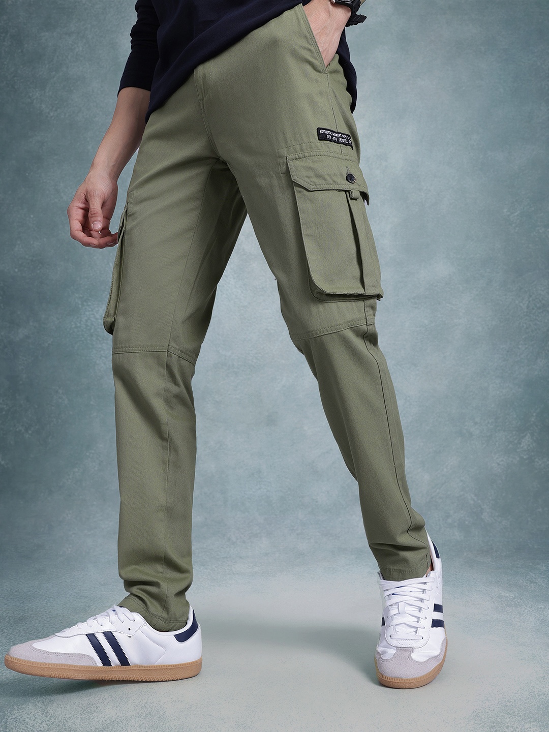 

The Roadster Life Co. Solid Men Cargos Trousers, Olive
