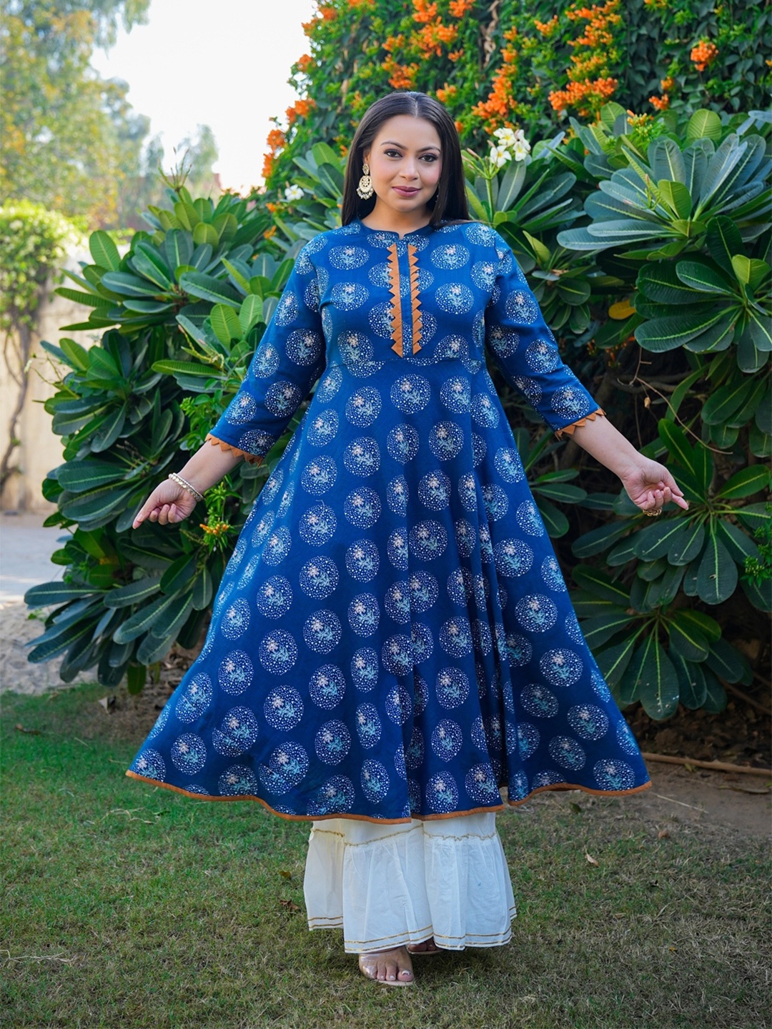 

IKRASS Plus Size Floral Printed Mandarin Collar Anarkali Kurta, Blue
