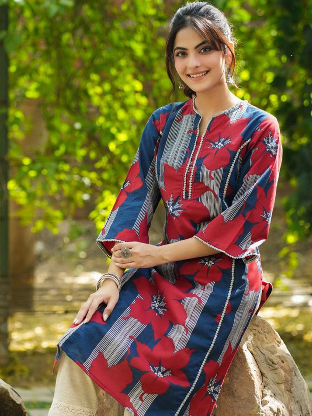 

Shrivani Floral Printed Cotton Anarkali Kurta, Maroon