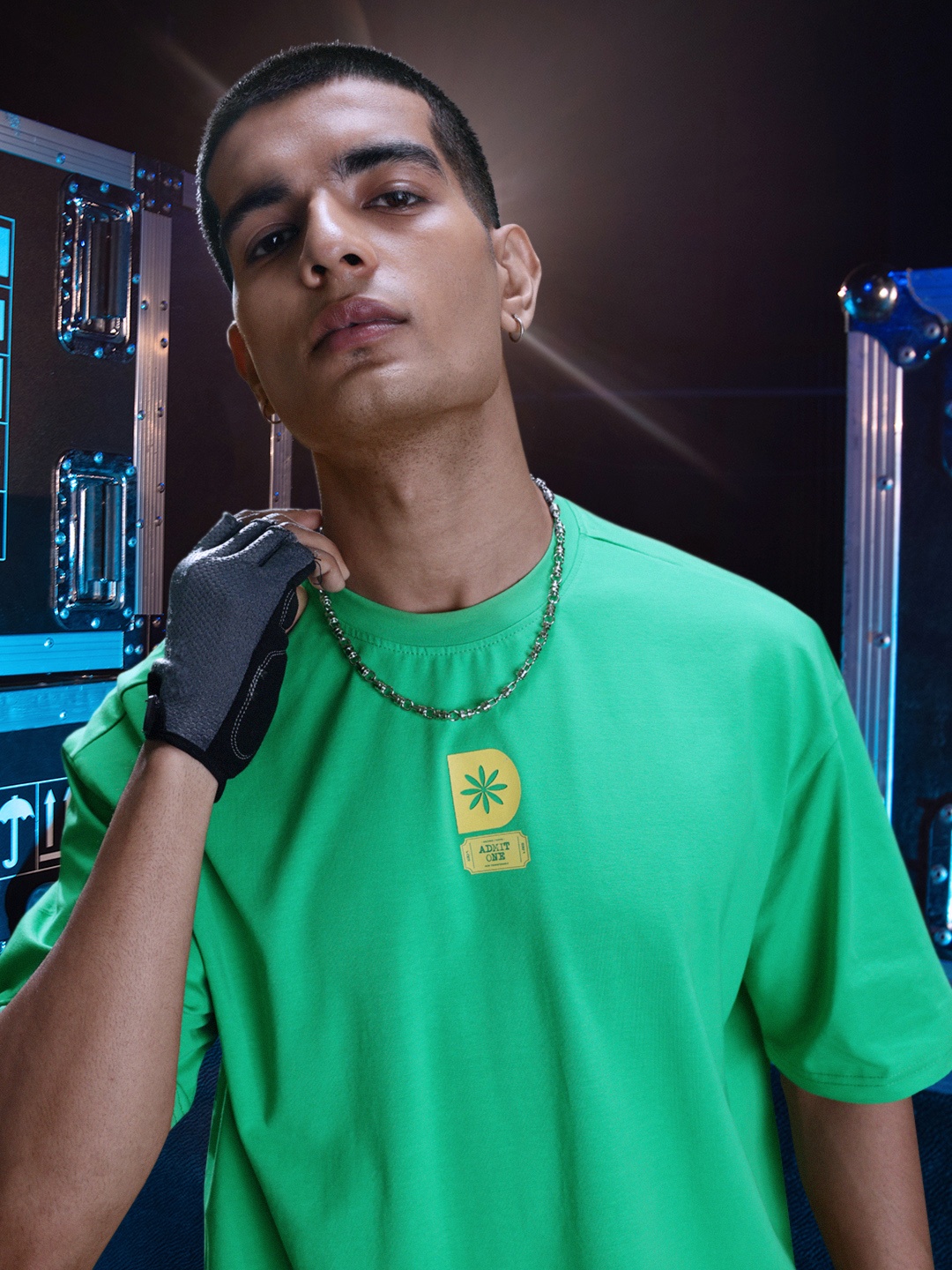 

Kook N Keech Fanjabi Oversized Drop-Shoulder Concert T-shirt, Green