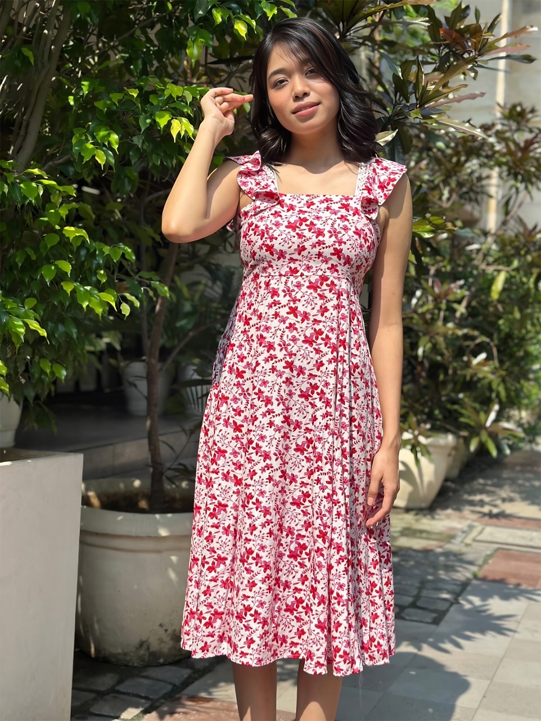 

Seryeon Floral Printed Flutter Sleeve Fit & Flare Dress, Pink