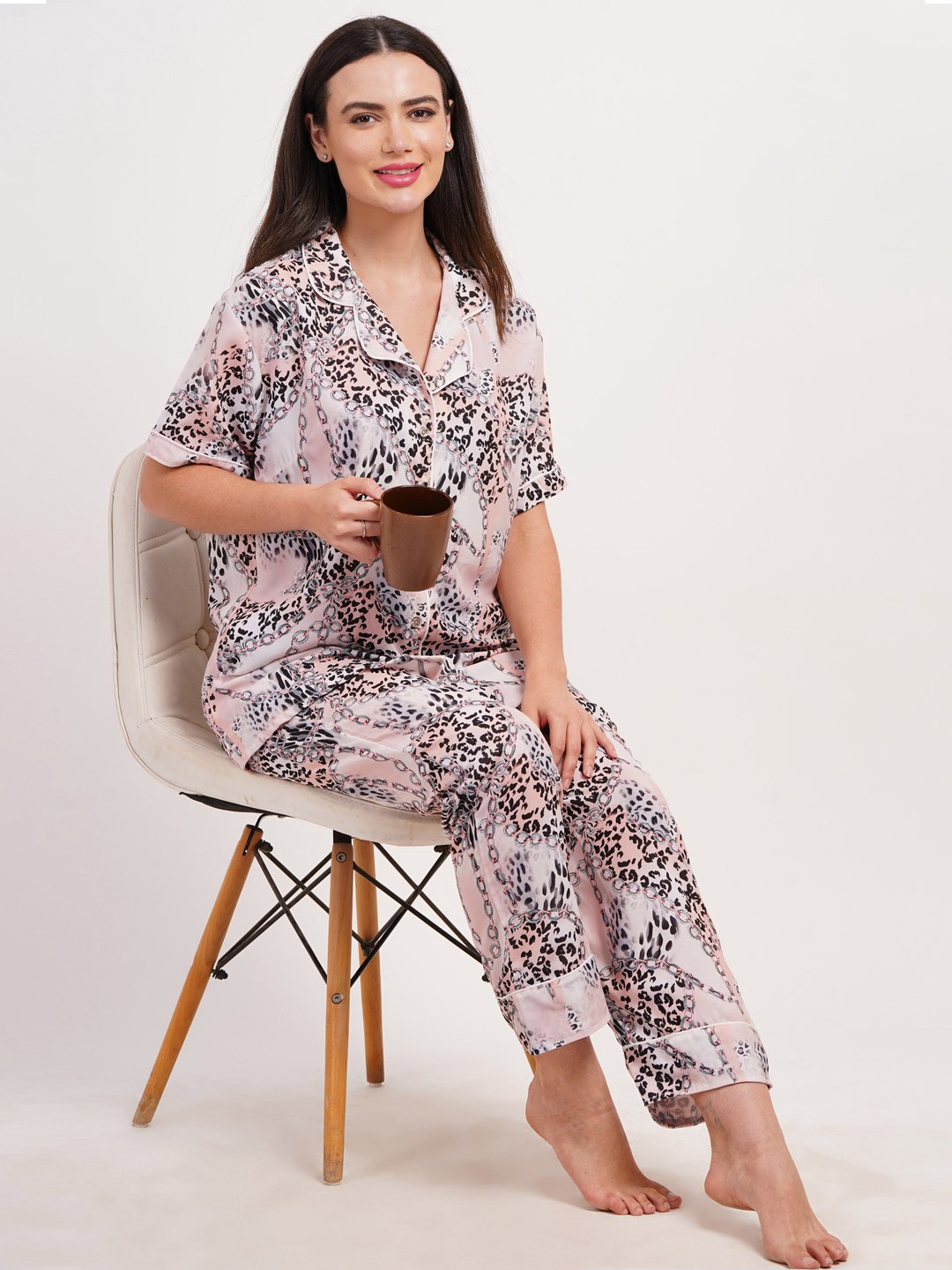

FIMS Women Lapel Collar Short Sleeves Printed Night suit, Pink