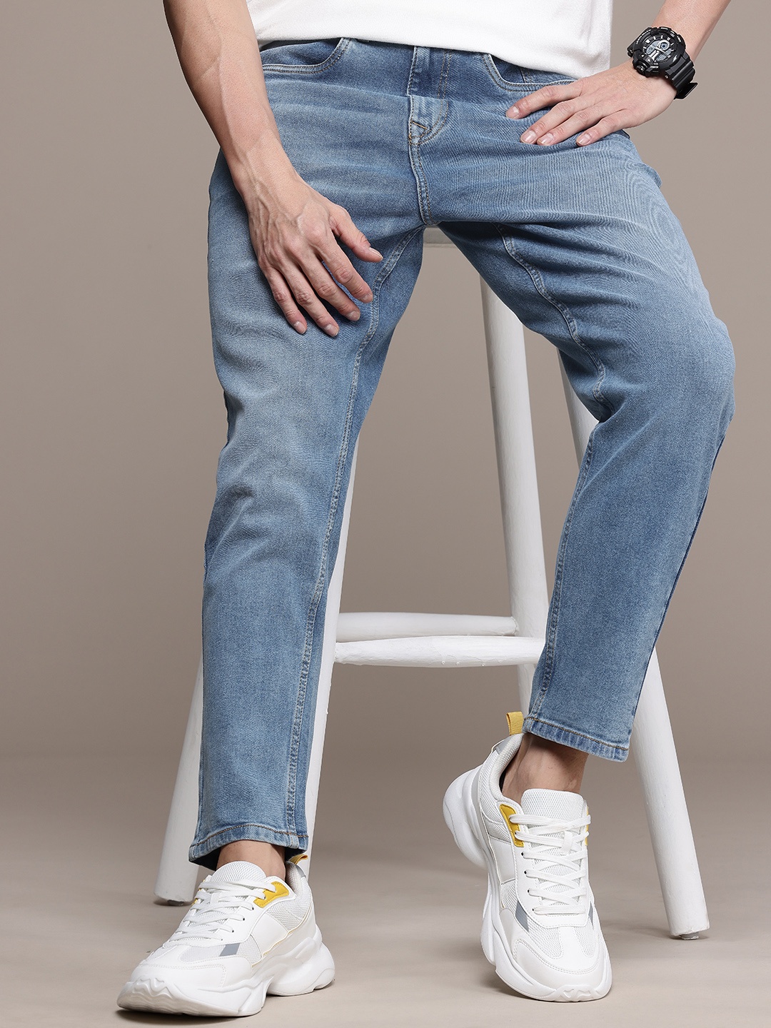 

WROGN Men Slim Ankle Fit Heavy Fade Stretchable Jeans, Blue