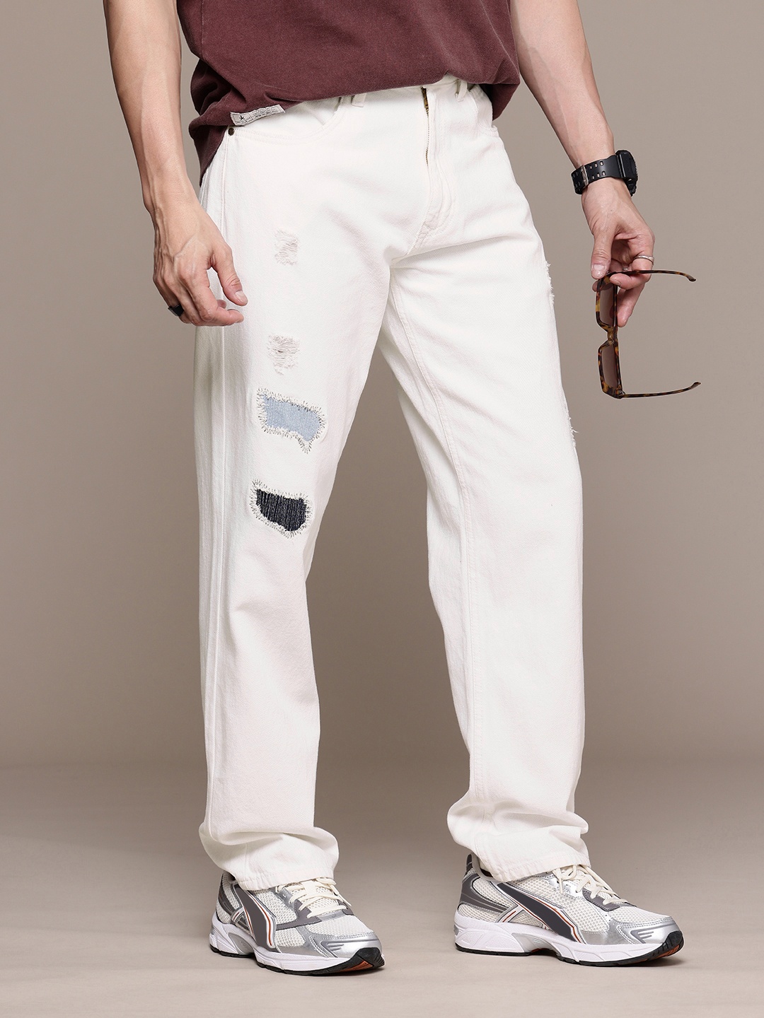 

WROGN Men Anti Fit Mildly Distressed Pure Cotton Jeans, White