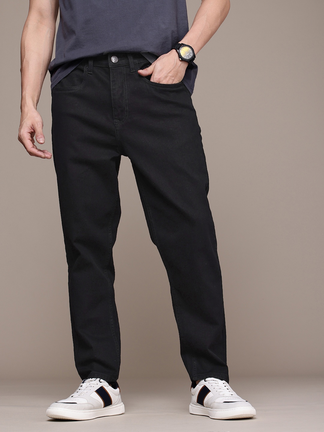 

WROGN Slim Fit Stretchable Jeans, Black