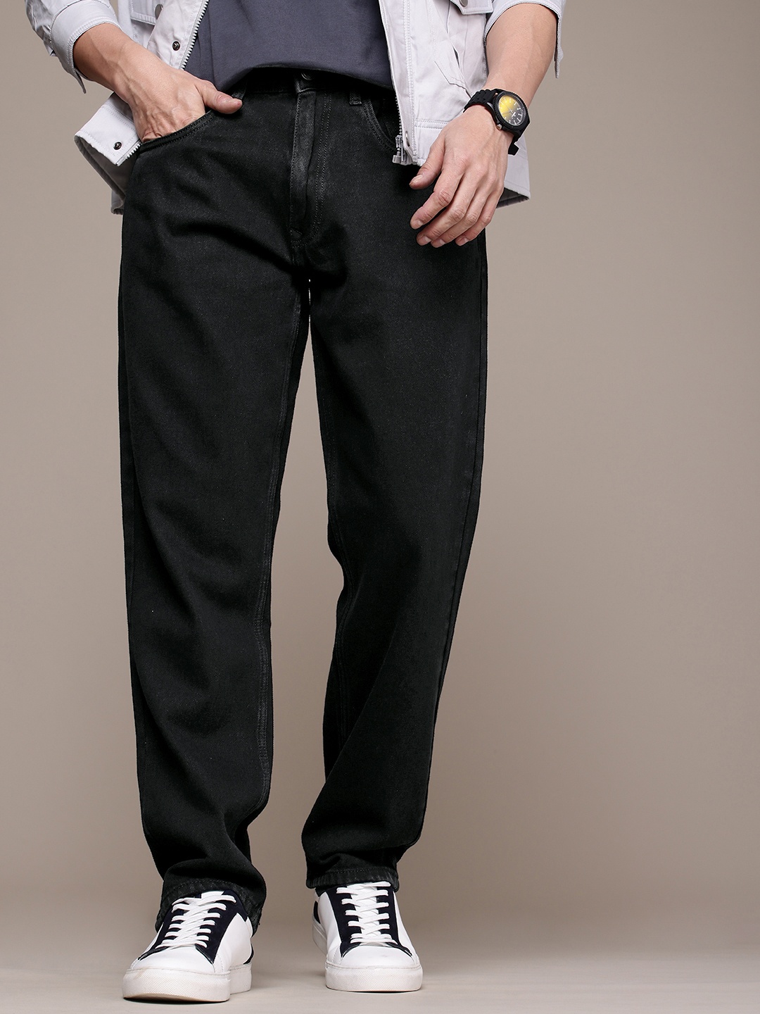 

WROGN Men Pure Cotton Anti Fit Jeans, Black