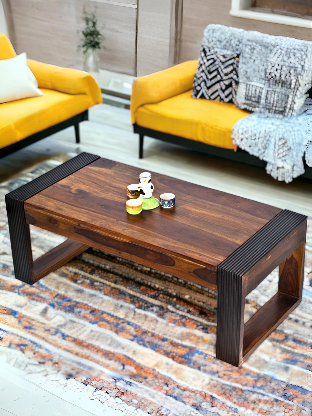 

Ikiriya Brown Rectangle Shaped Sheesham Wooden Contemporary Coffee Table