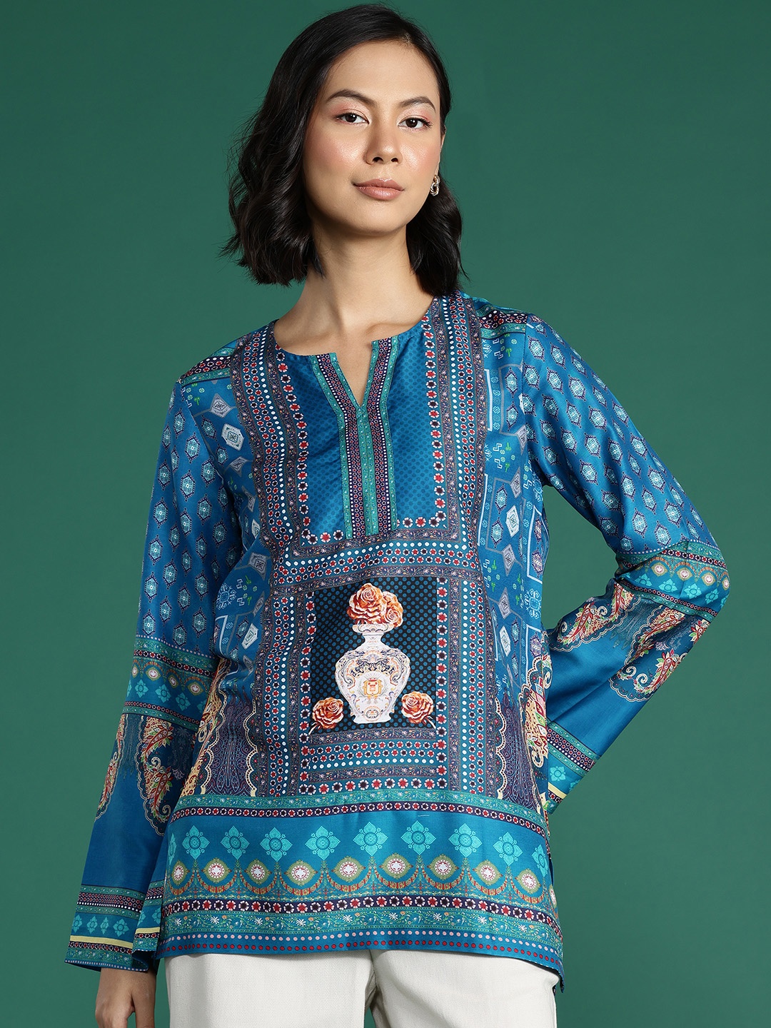 

DressBerry Colourblocked Ethnic Printed A-Line Top, Blue