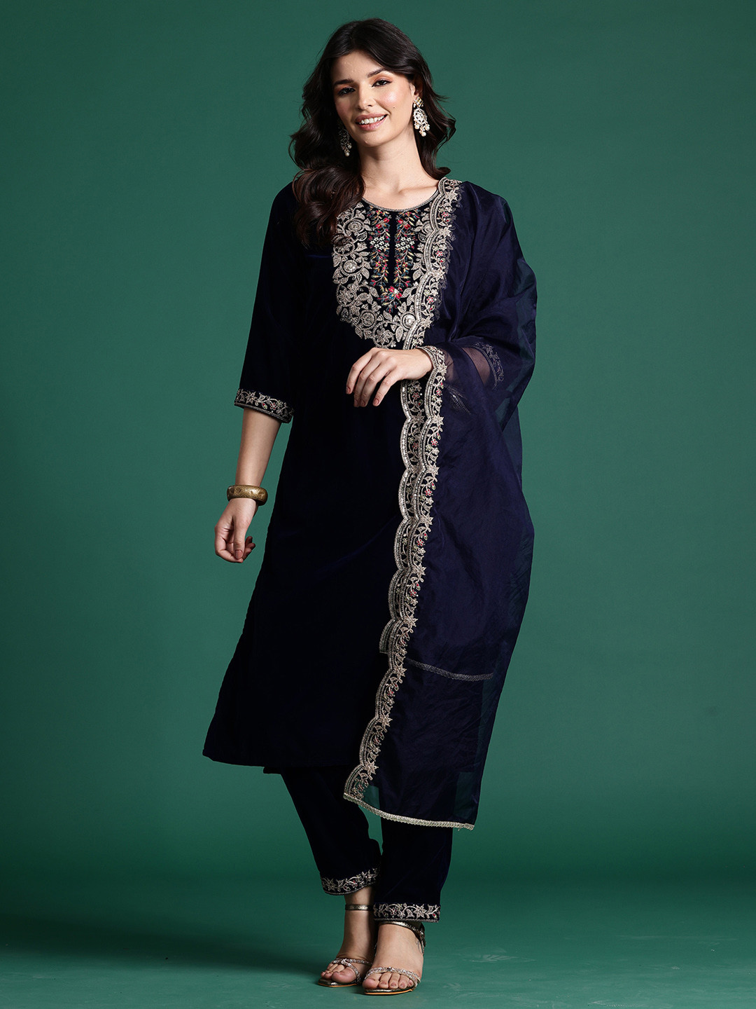 

Indo Era Floral Embroidered Zari Velvet Kurta with Trousers & With Dupatta, Navy blue