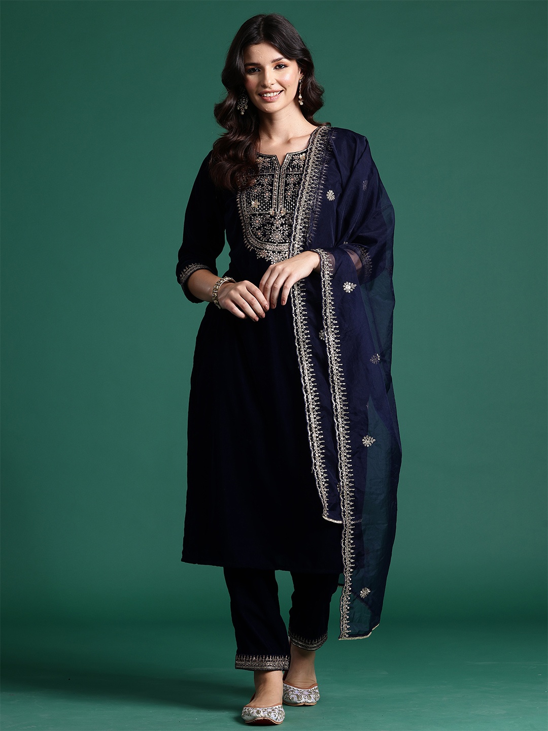 

Indo Era Ethnic Motifs Embroidered Regular Velvet Kurta with Trousers & With Dupatta, Navy blue