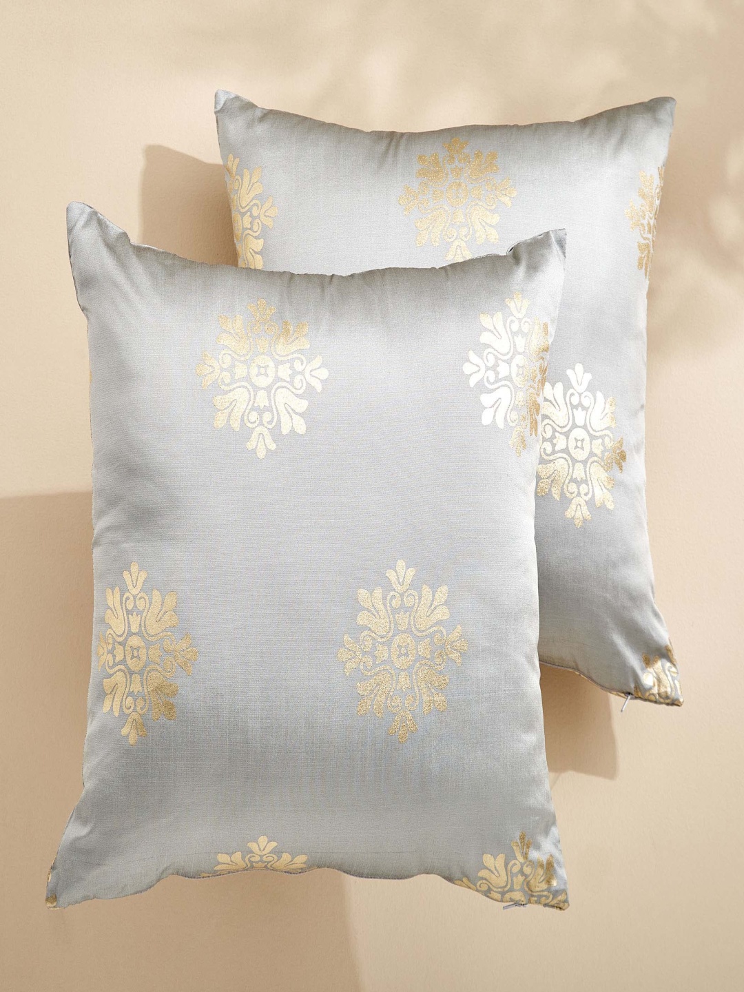 

Home Centre Corsica Gleam Cecil Grey 2 Pieces Floral Printed Square Cushion Covers