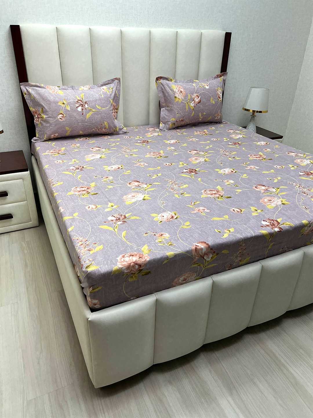 

Pure Decor Grey & Brown Floral Pure Cotton 400 TC King Bedsheet Set 2.74 m x 3.04 m