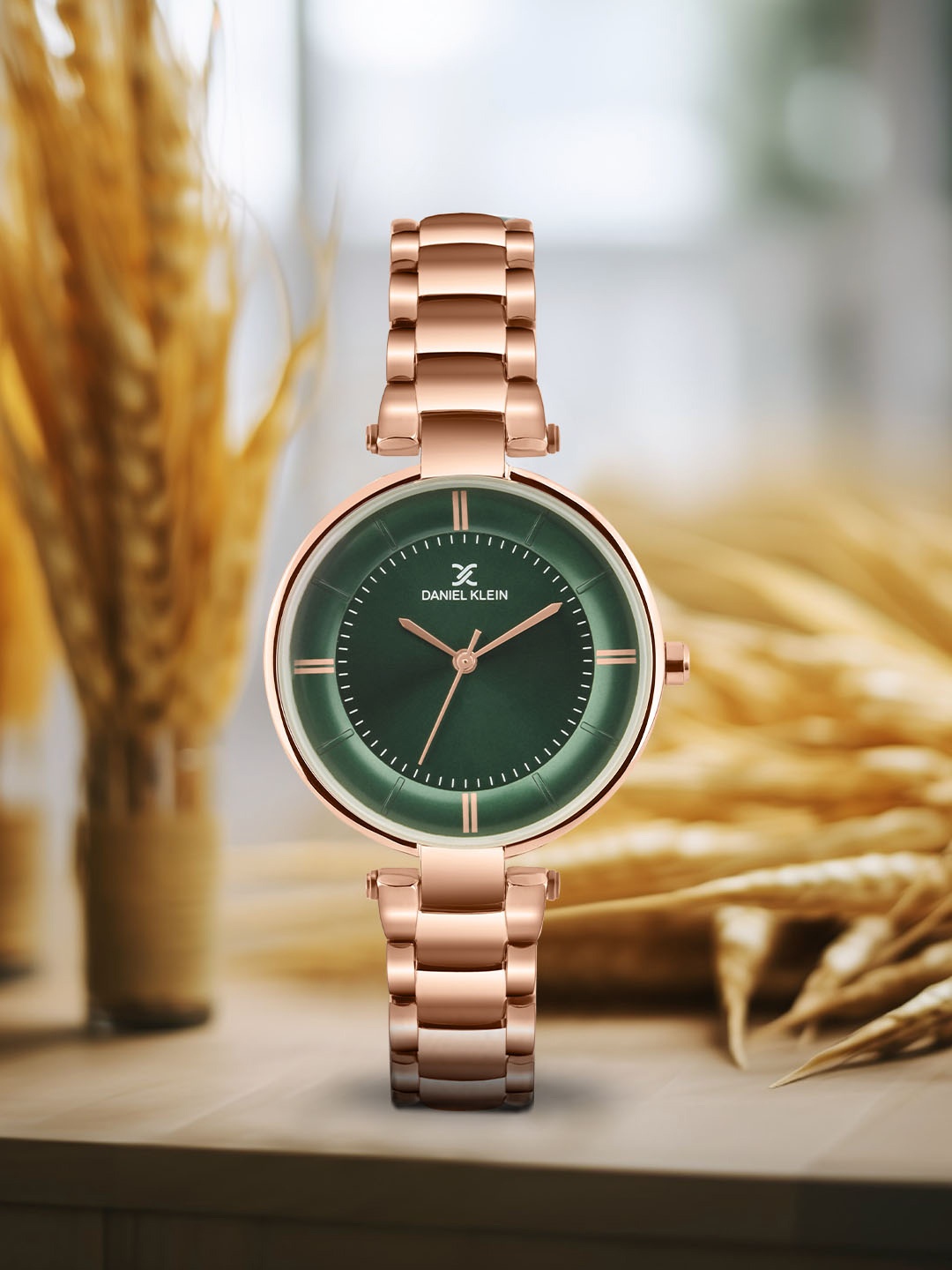 

Daniel Klein Women Dial & Straps Analogue Watch DK11467-8, Green