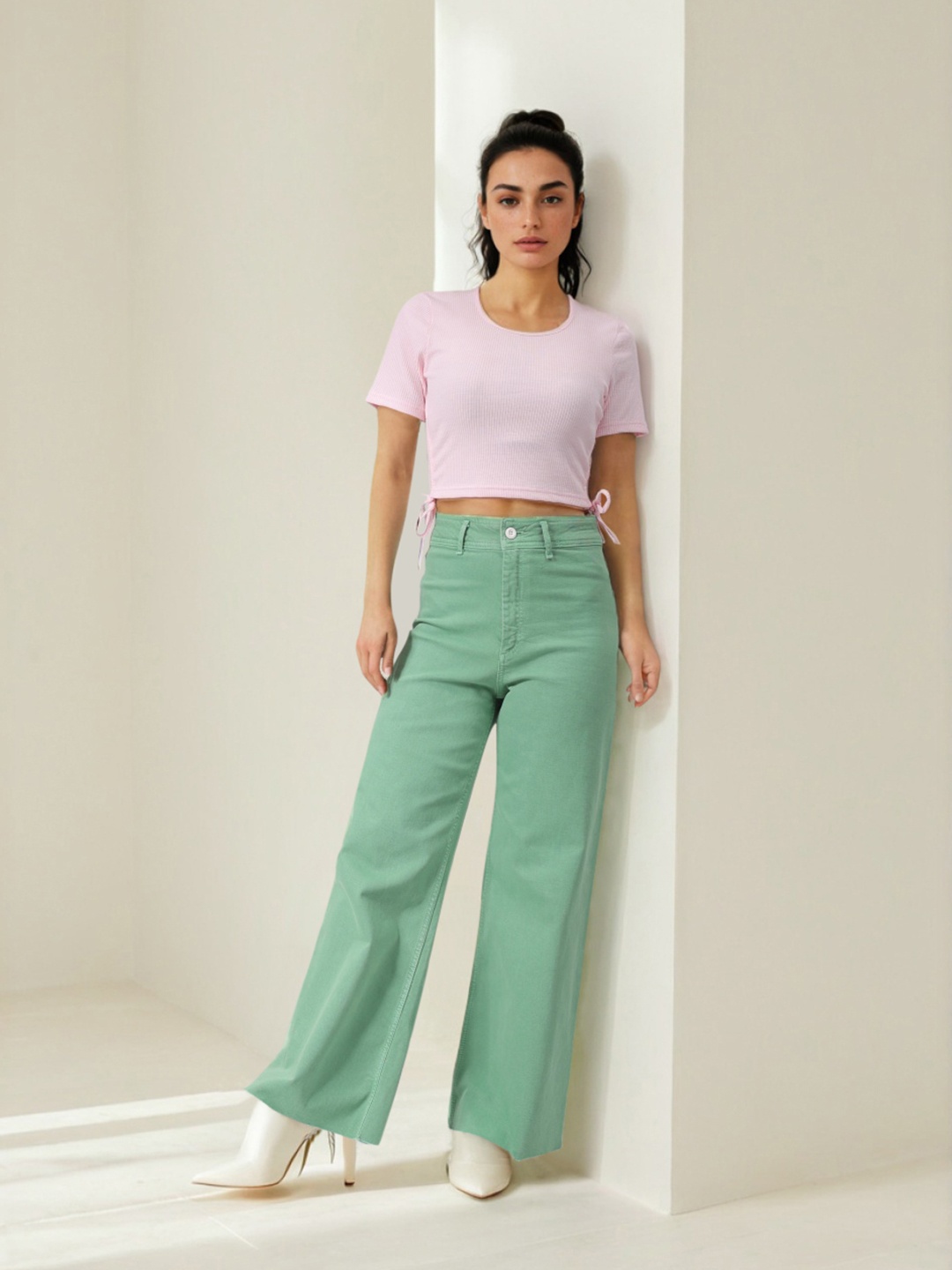 

Freehand by The Indian Garage Co Women Striped Round Neck Crop Top, Pink