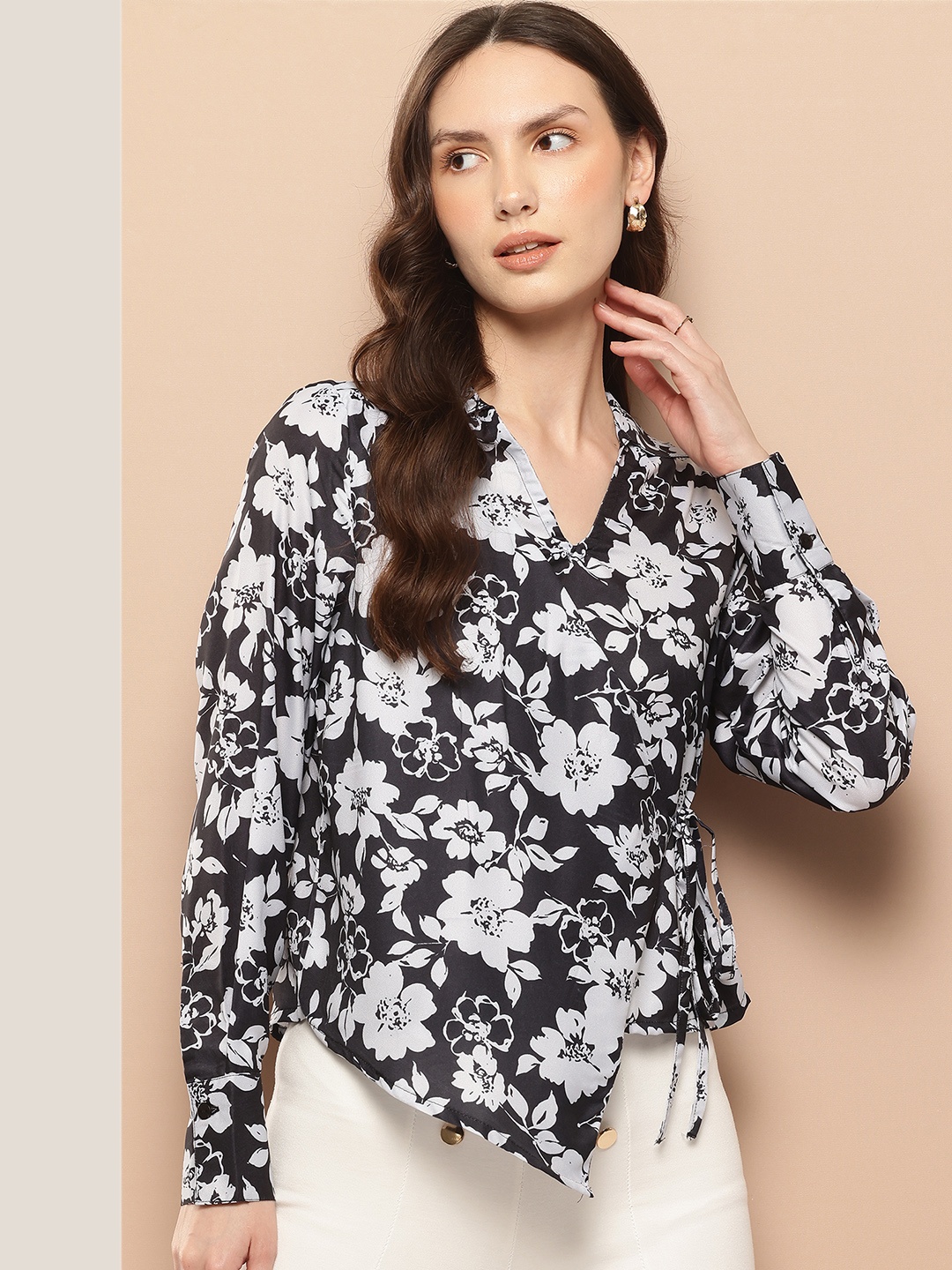 

her by invictus Floral Print Wrap Top, Black