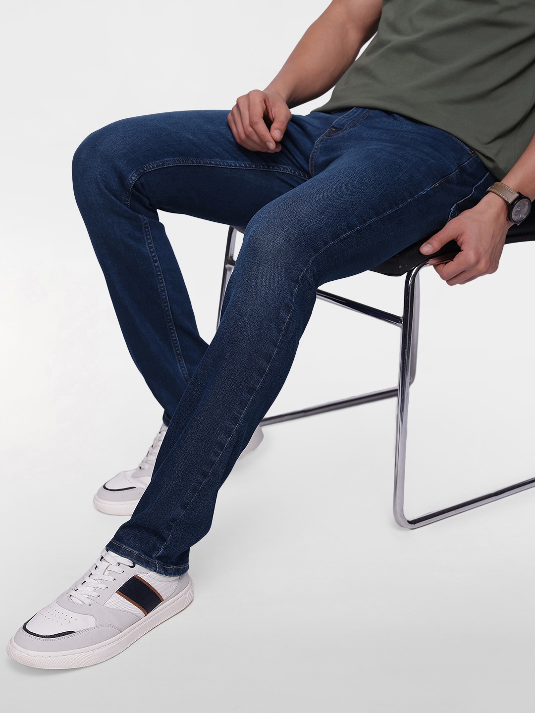 

French Connection Men Slim Fit Light Fade Stretchable Jeans, Blue