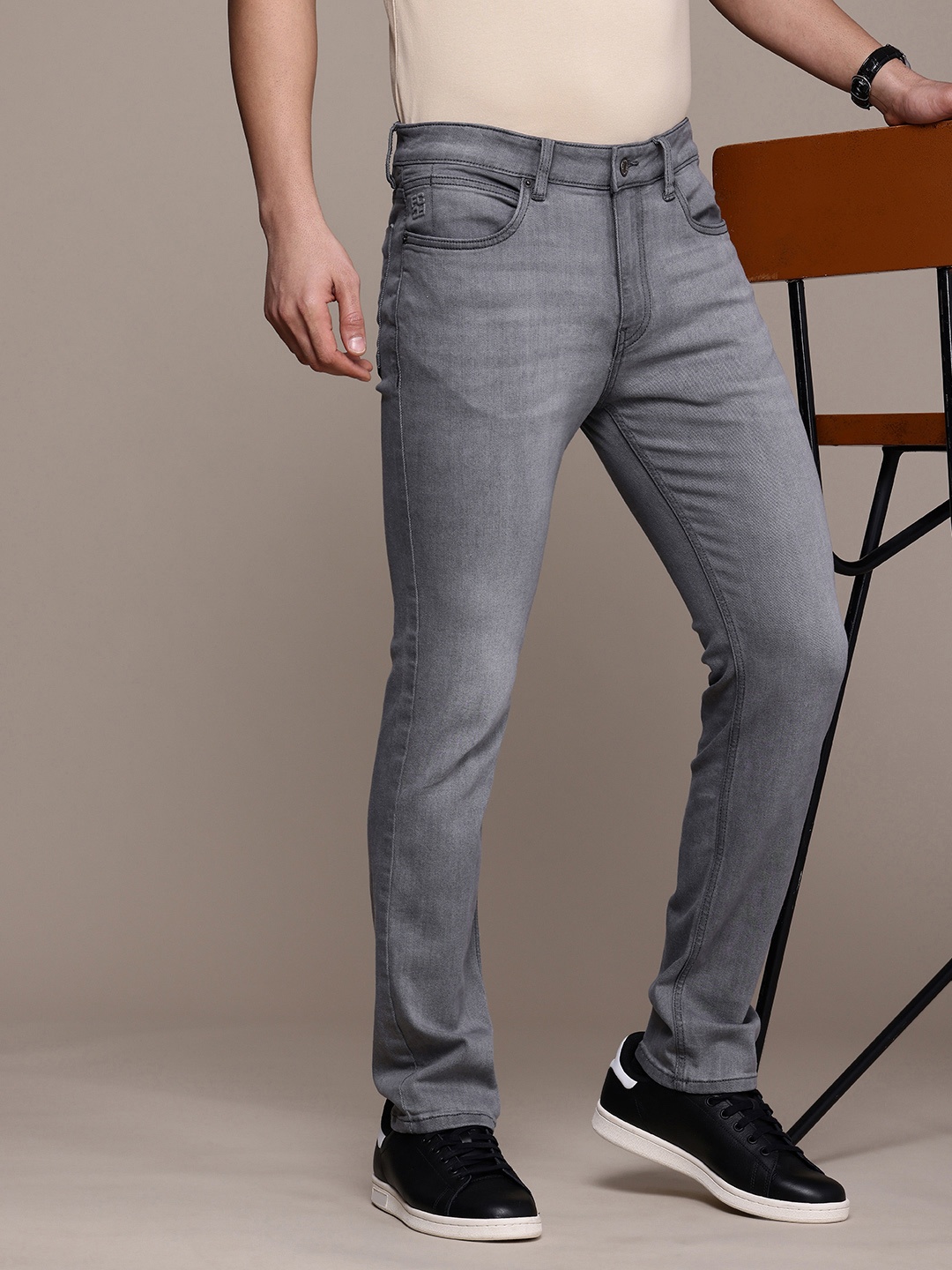 

French Connection Men Slim Fit Light Fade Stretchable Jeans, Grey