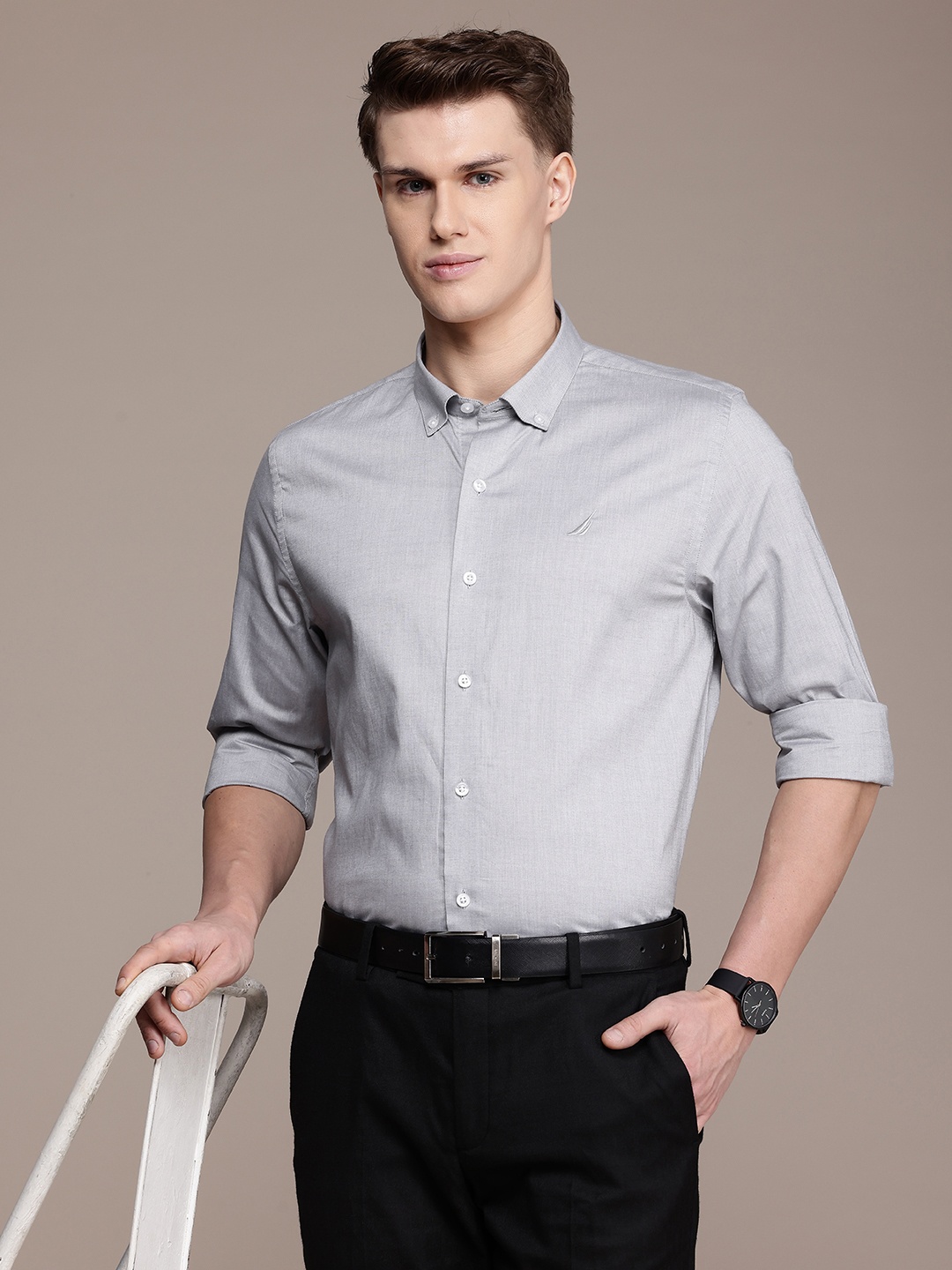 

Nautica Men Pure Cotton Classic Slim Fit Formal Shirt, Grey